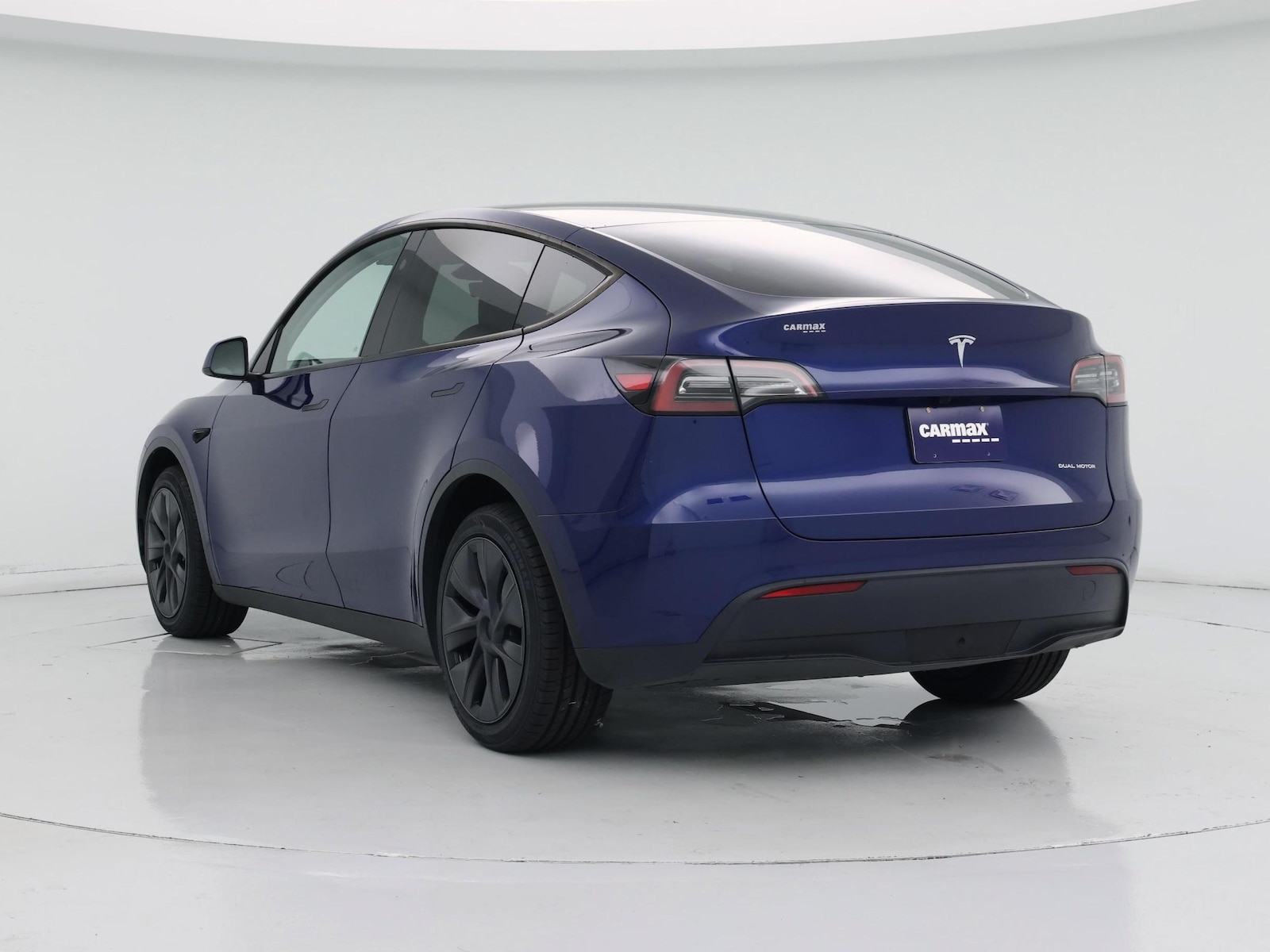 2024 Tesla Model Y Long Range - Photo 3