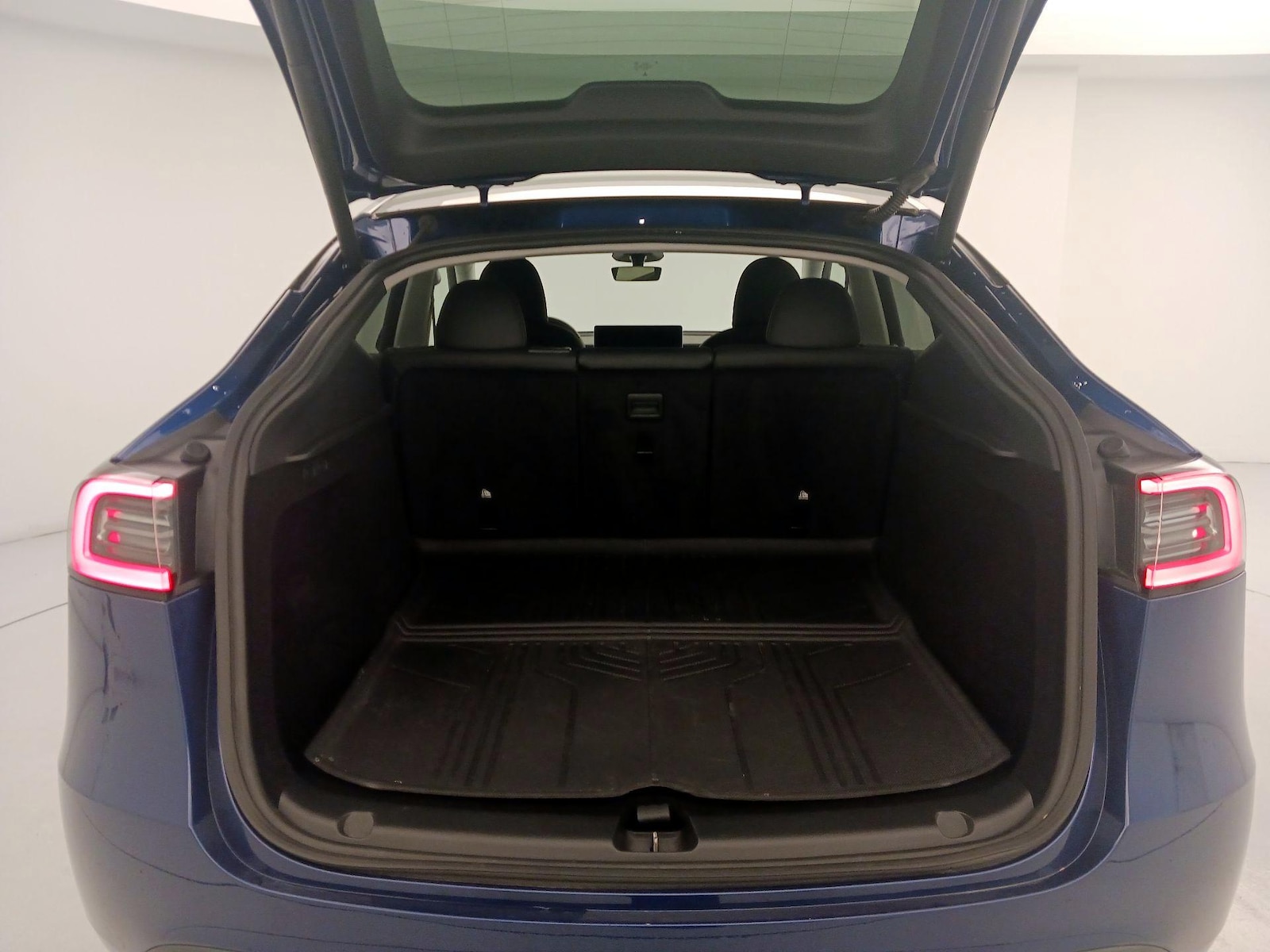 2024 Tesla Model Y Long Range - Photo 22