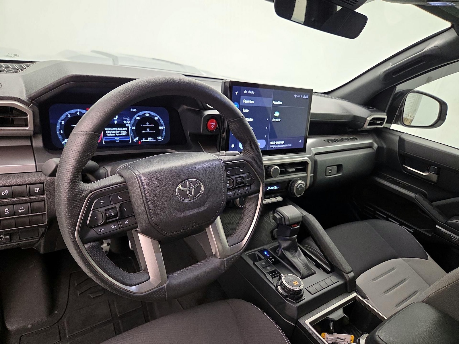 2025 Toyota Tacoma TRD Sport - Photo 10