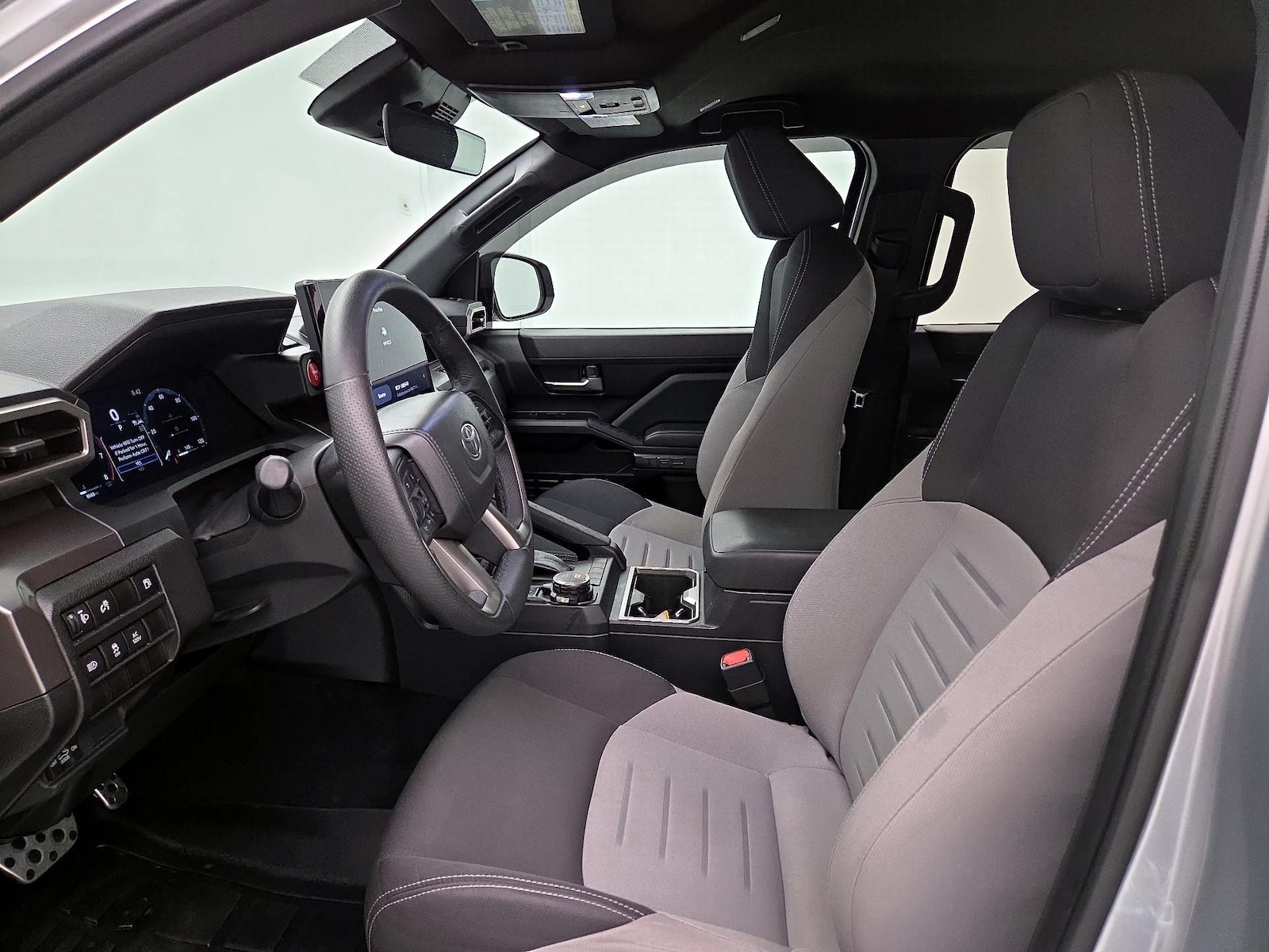 2025 Toyota Tacoma TRD Sport - Photo 12