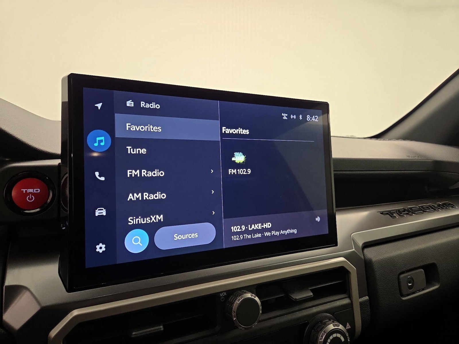 2025 Toyota Tacoma TRD Sport - Photo 16