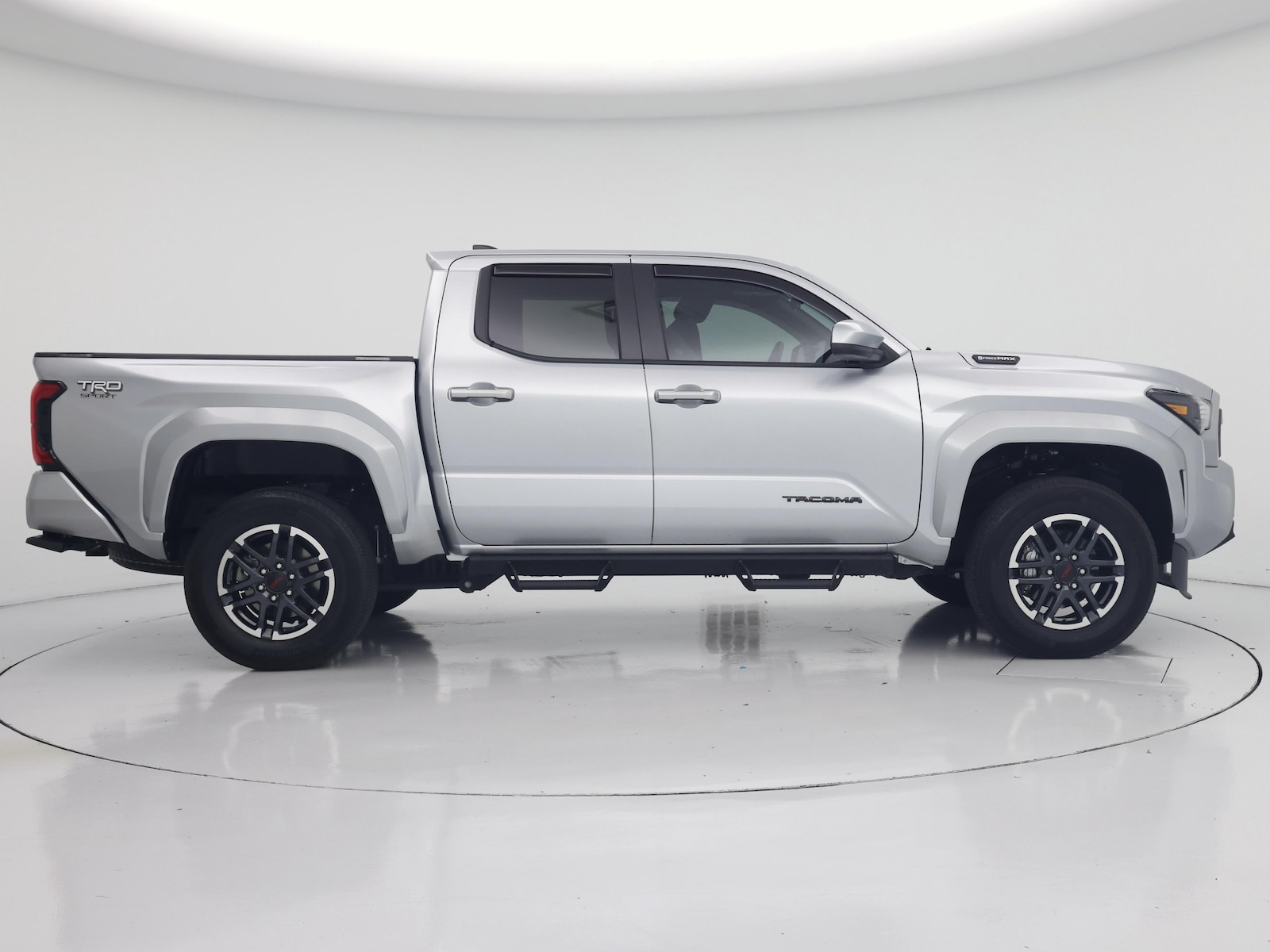 2025 Toyota Tacoma TRD Sport - Photo 8