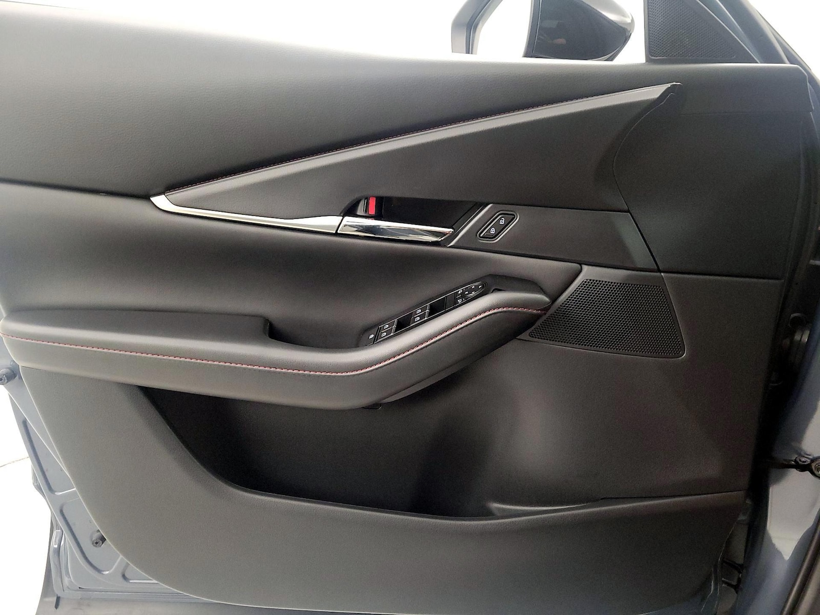 2022 Mazda CX-30 Carbon Edition - Photo 13