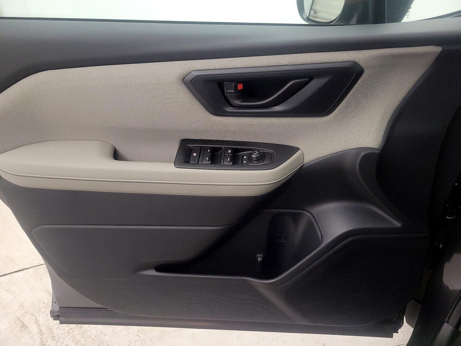 2026 Subaru Forester Base - Photo 11