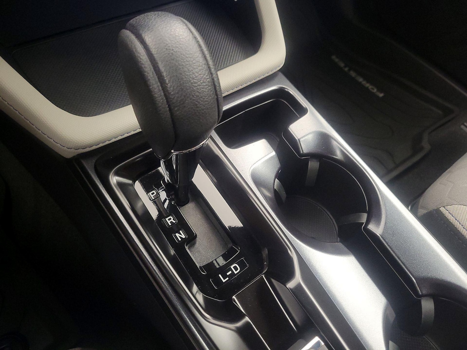 2026 Subaru Forester Base - Photo 16