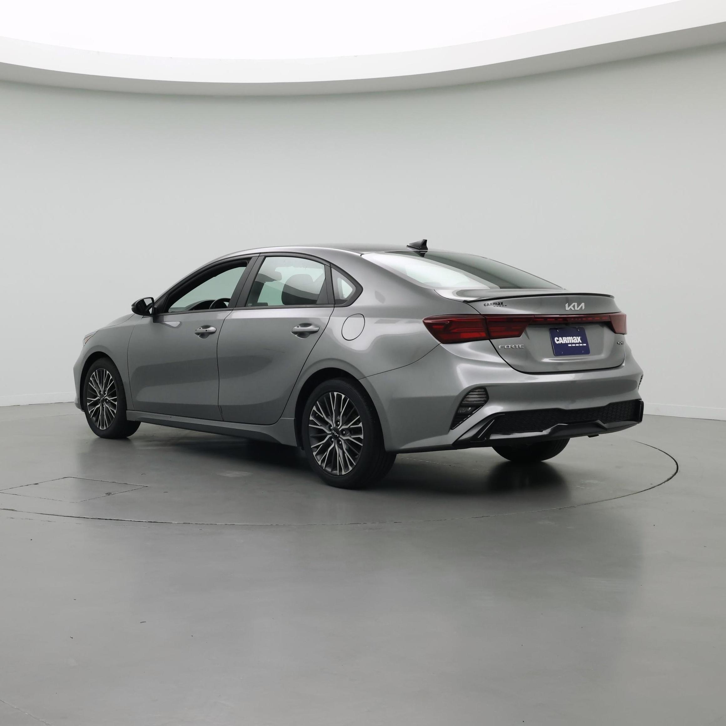 Thumbnail: 2022 Kia Forte - 2