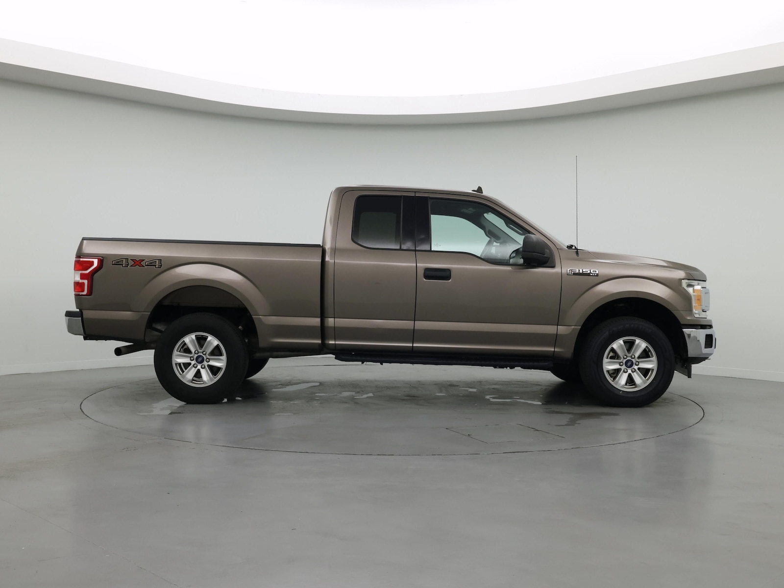 2020 Ford F-150 XLT - Photo 8