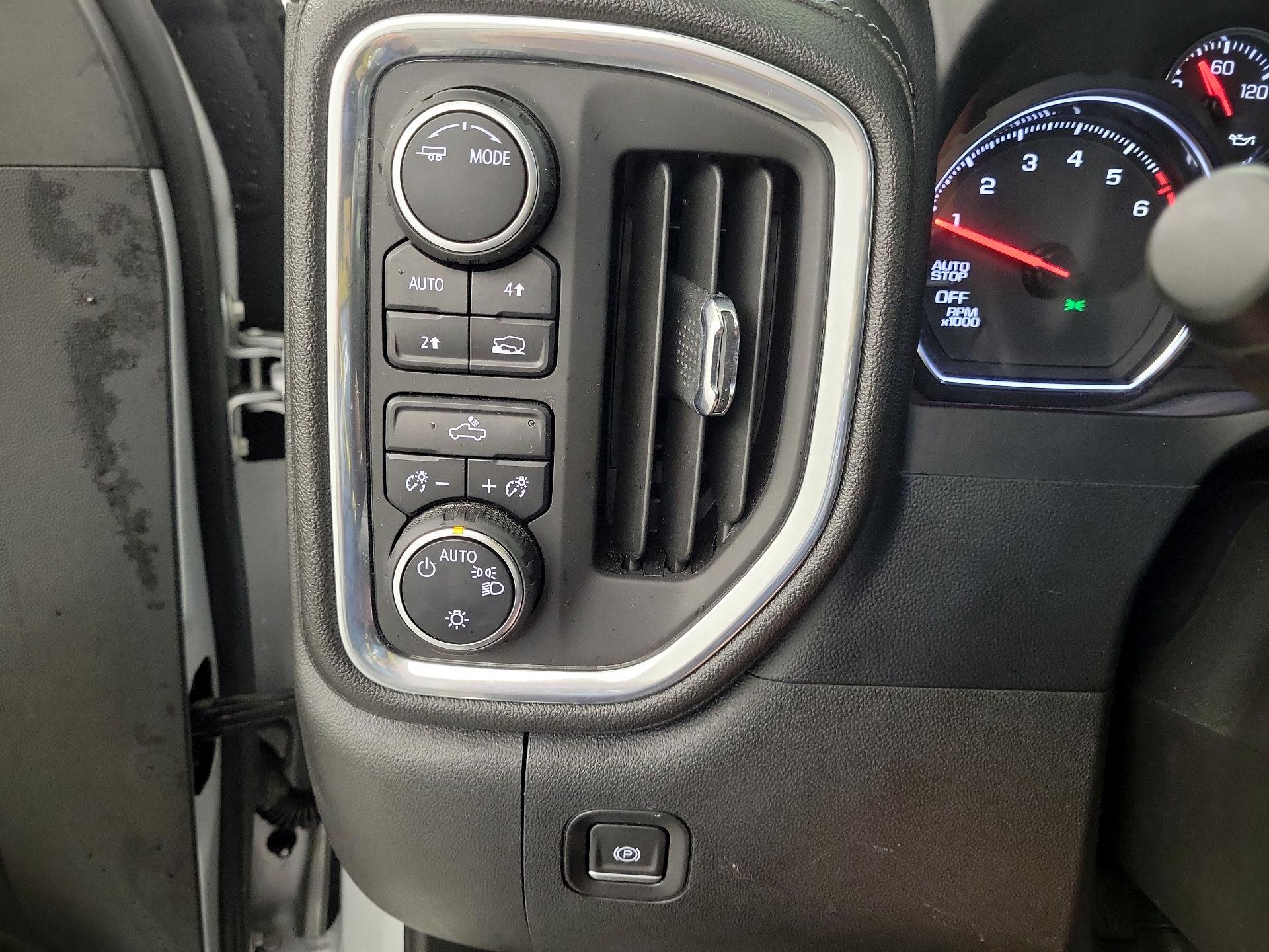 Thumbnail: 2022 Chevrolet Silverado 1500 - 13