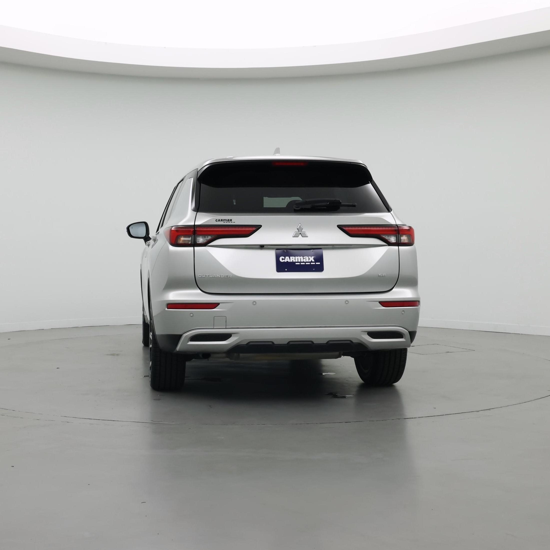 Thumbnail: 2024 Mitsubishi Outlander - 6