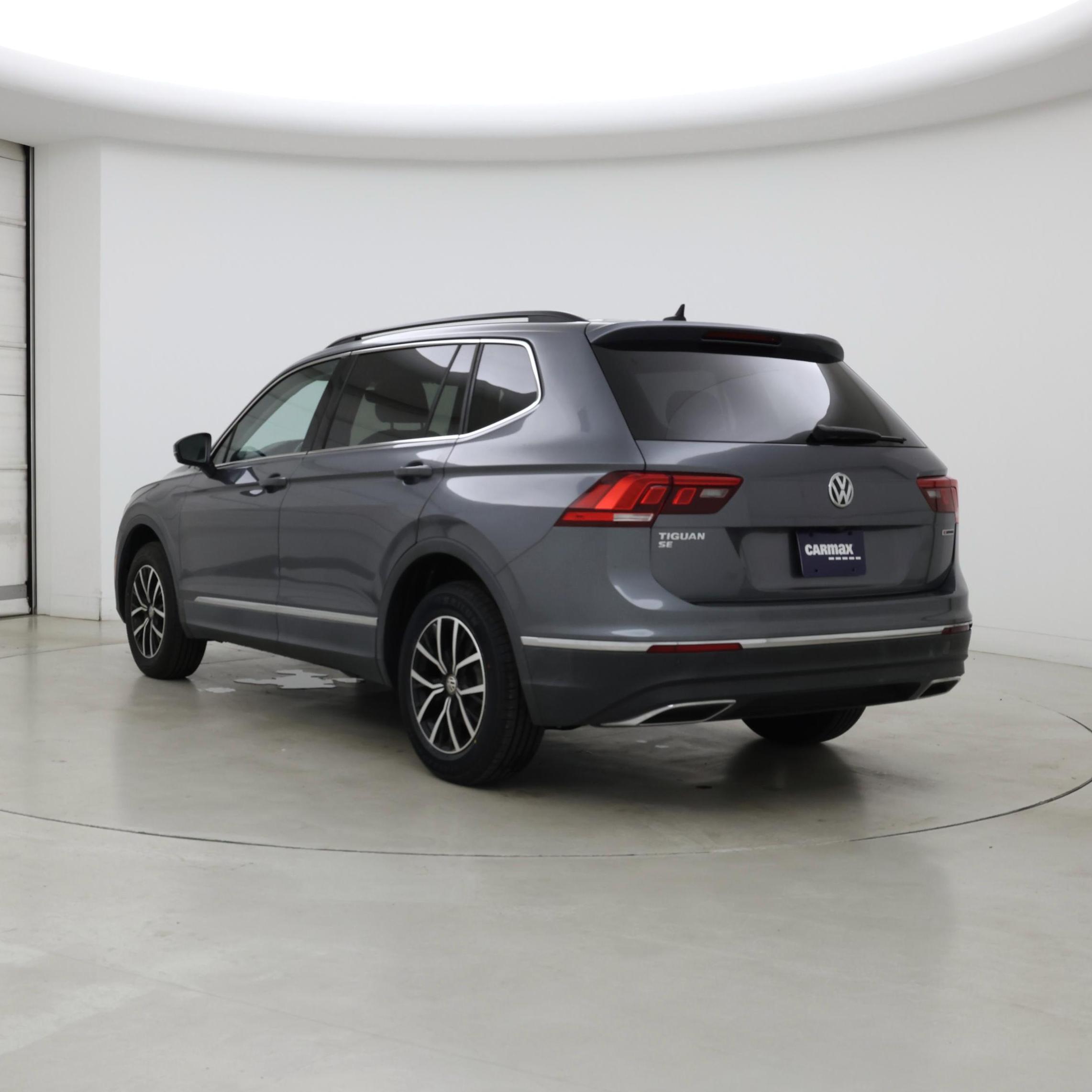 Thumbnail: 2021 Volkswagen Tiguan - 2