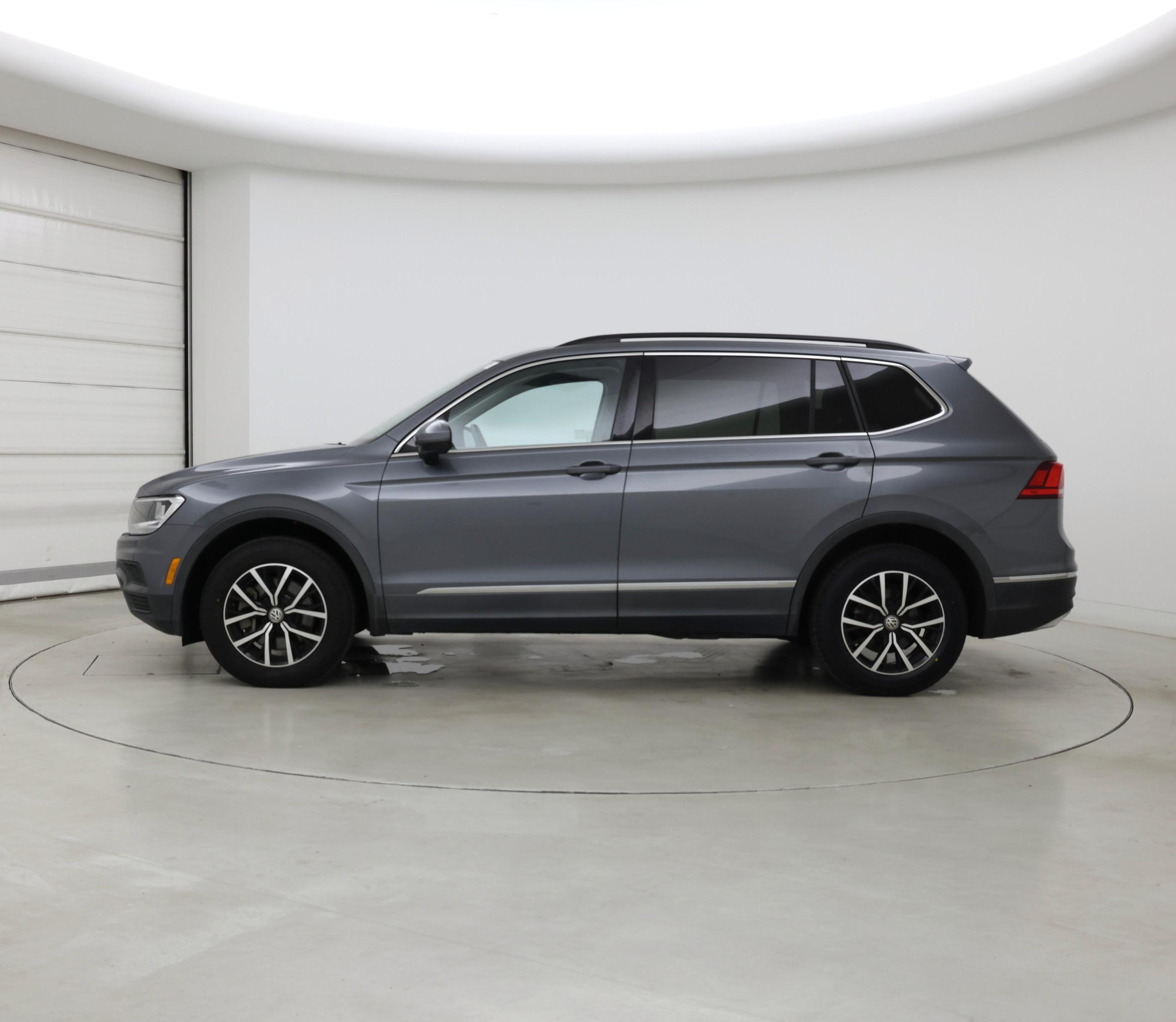 Thumbnail: 2021 Volkswagen Tiguan - 3