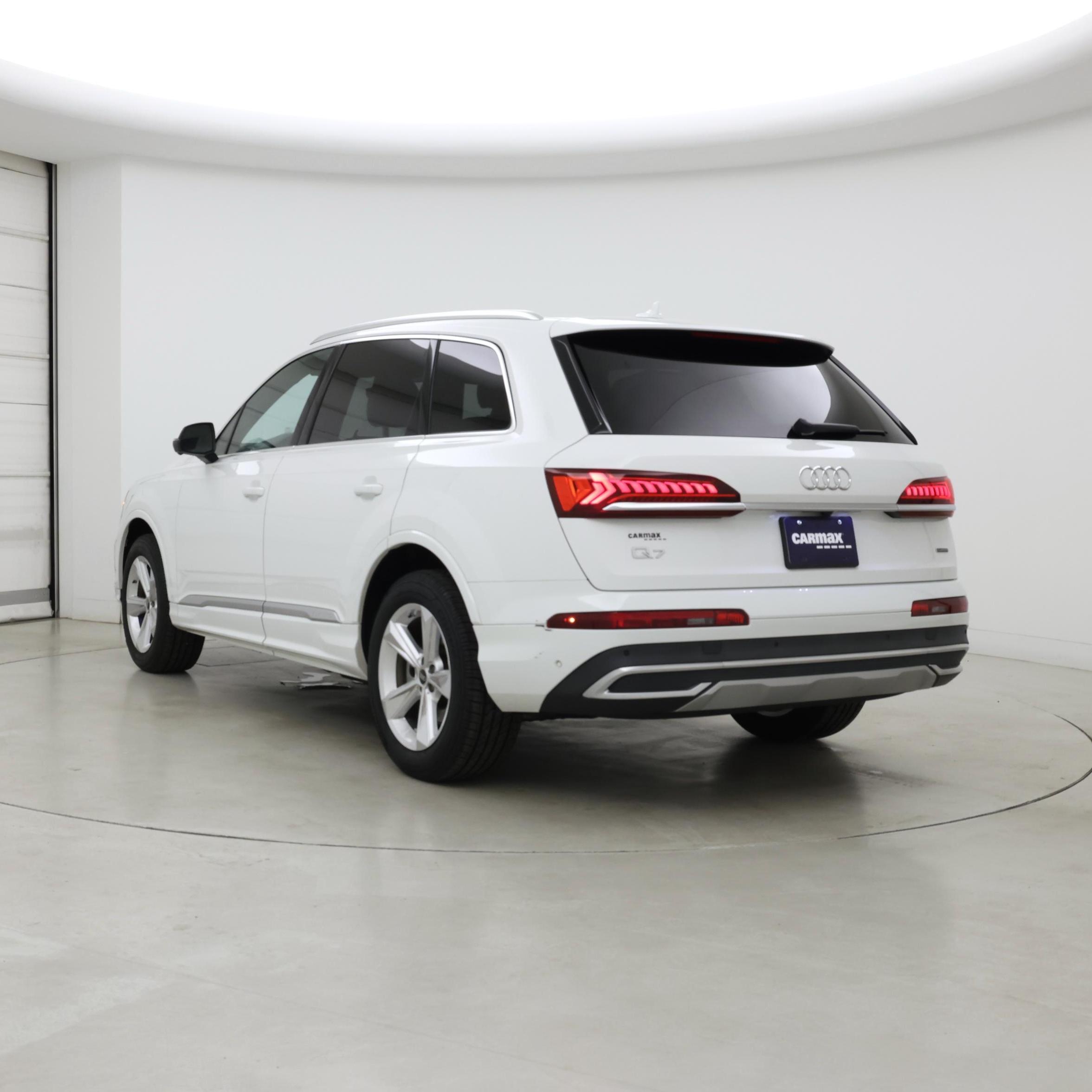 Thumbnail: 2023 Audi Q7 - 2
