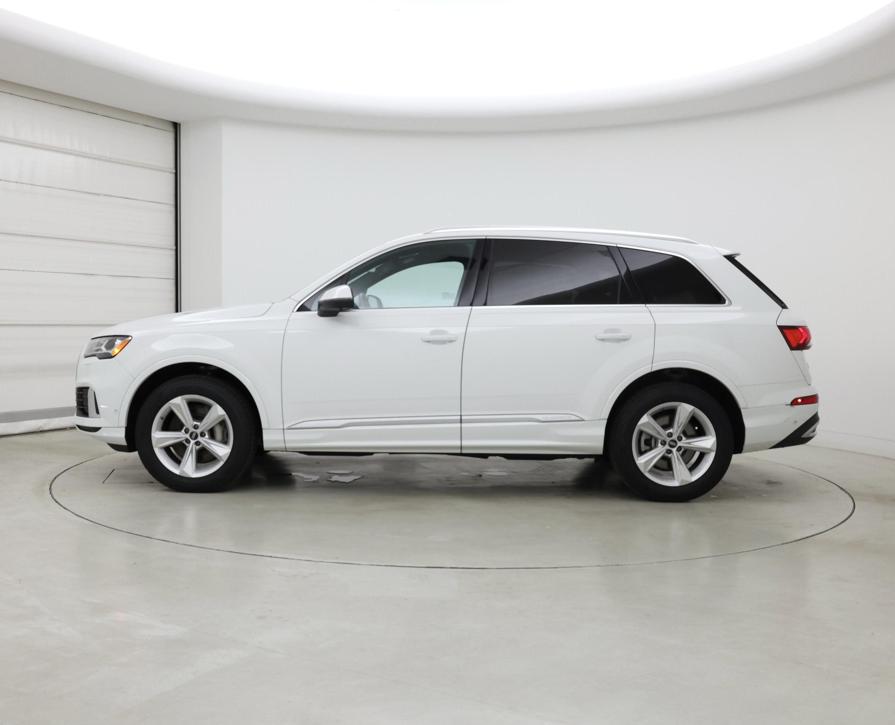 Thumbnail: 2023 Audi Q7 - 3