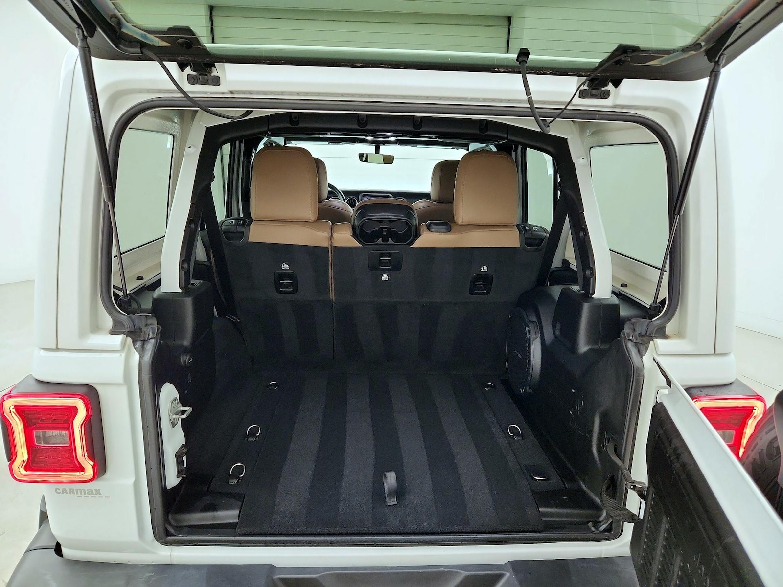 2022 Jeep Wrangler Unlimited Sahara - Photo 22