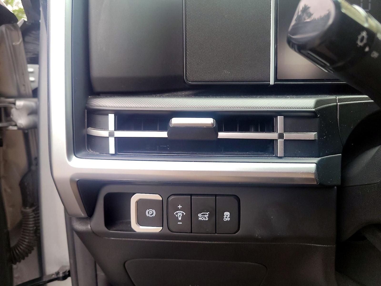 2024 Hyundai Santa Fe SEL - Photo 12