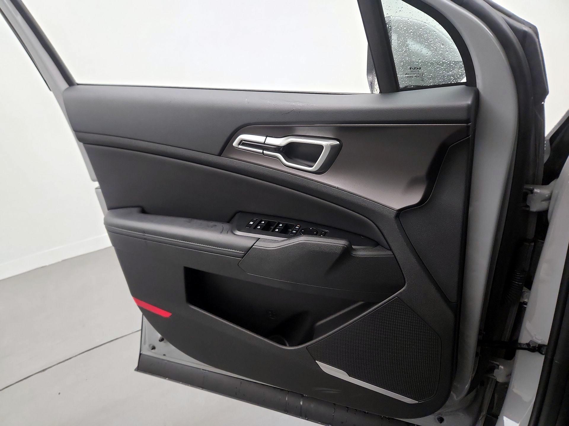 Thumbnail: 2026 Kia Sportage - 12