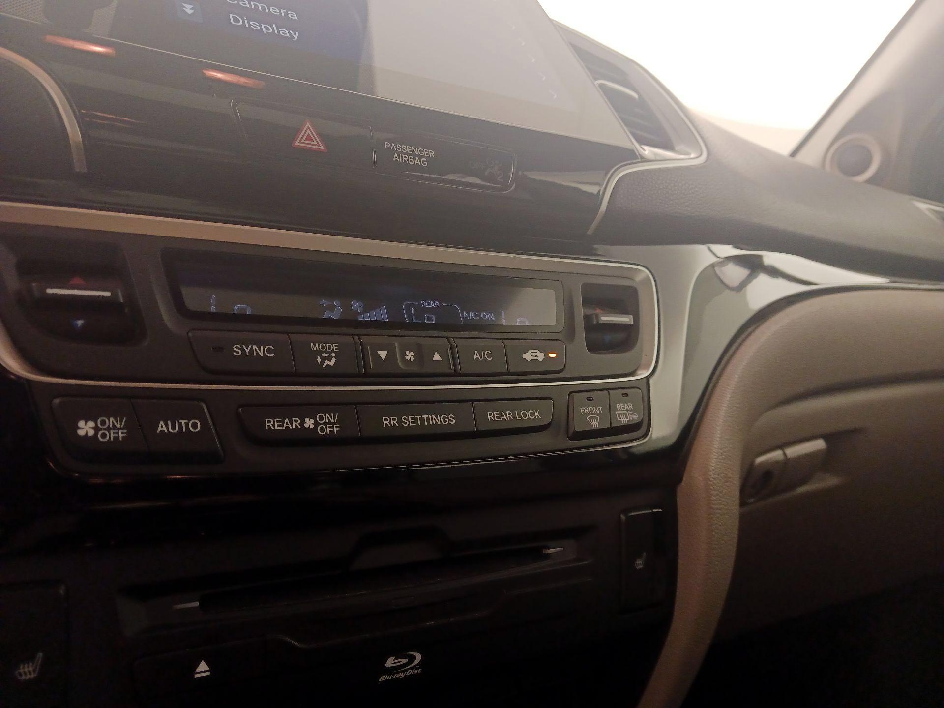 Thumbnail: 2021 Honda Pilot - 17