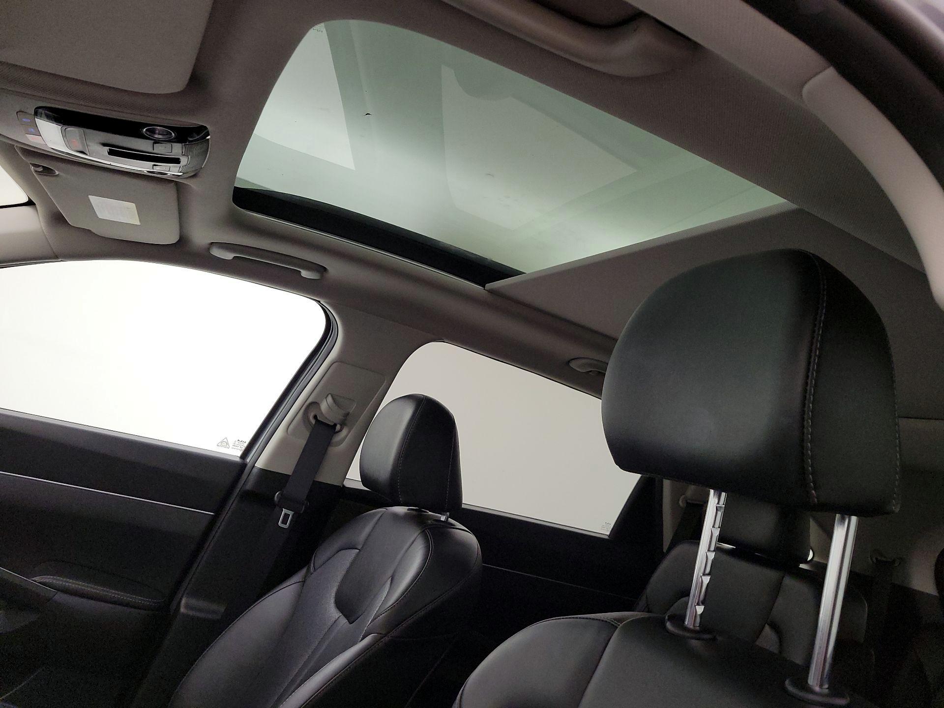 Thumbnail: 2023 Kia Sorento - 19