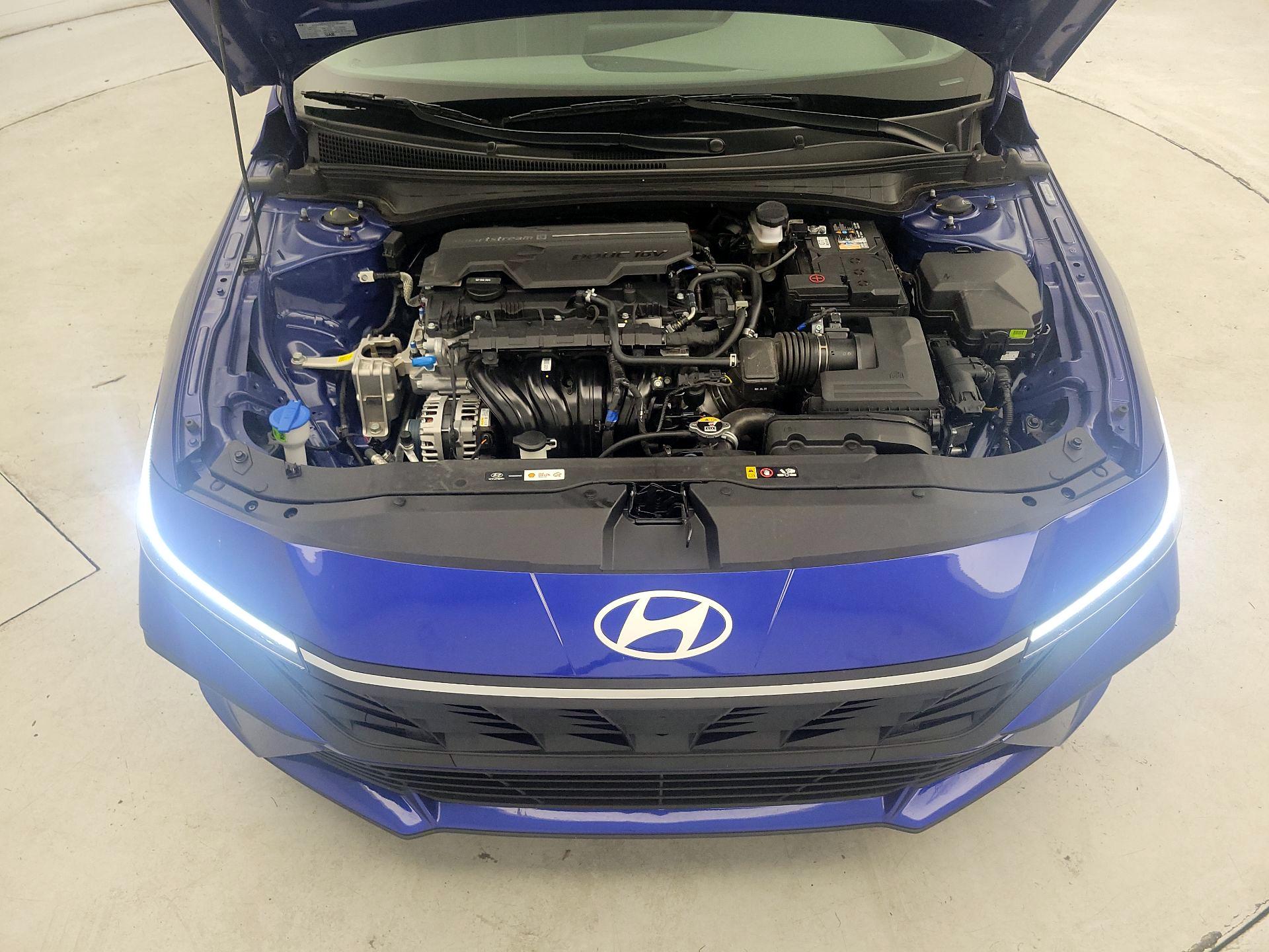 Thumbnail: 2025 Hyundai Elantra - 19