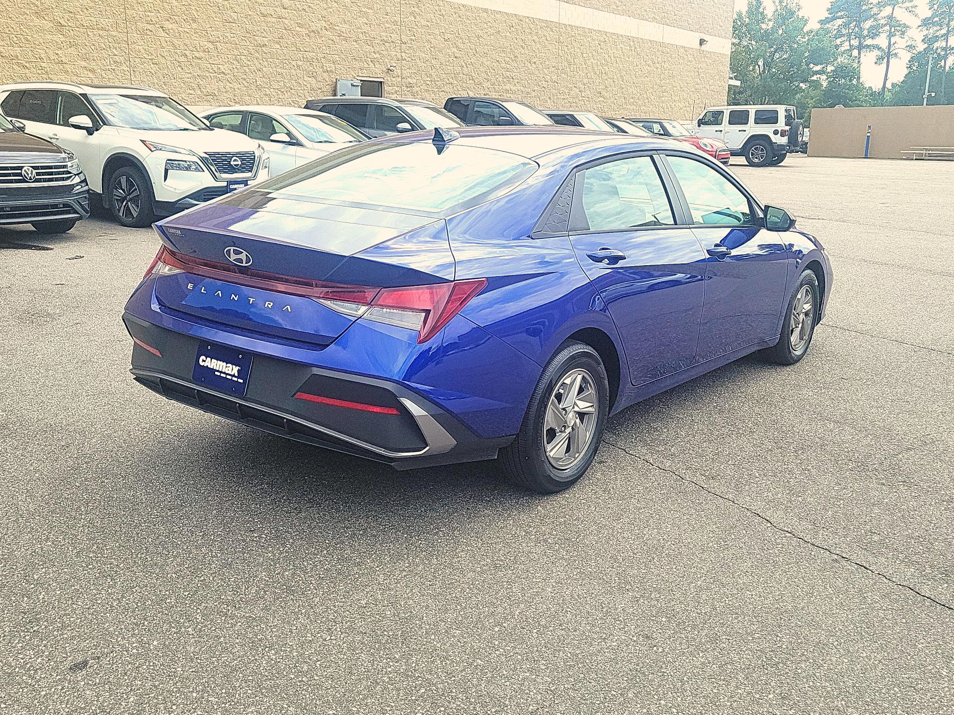 Thumbnail: 2025 Hyundai Elantra - 5