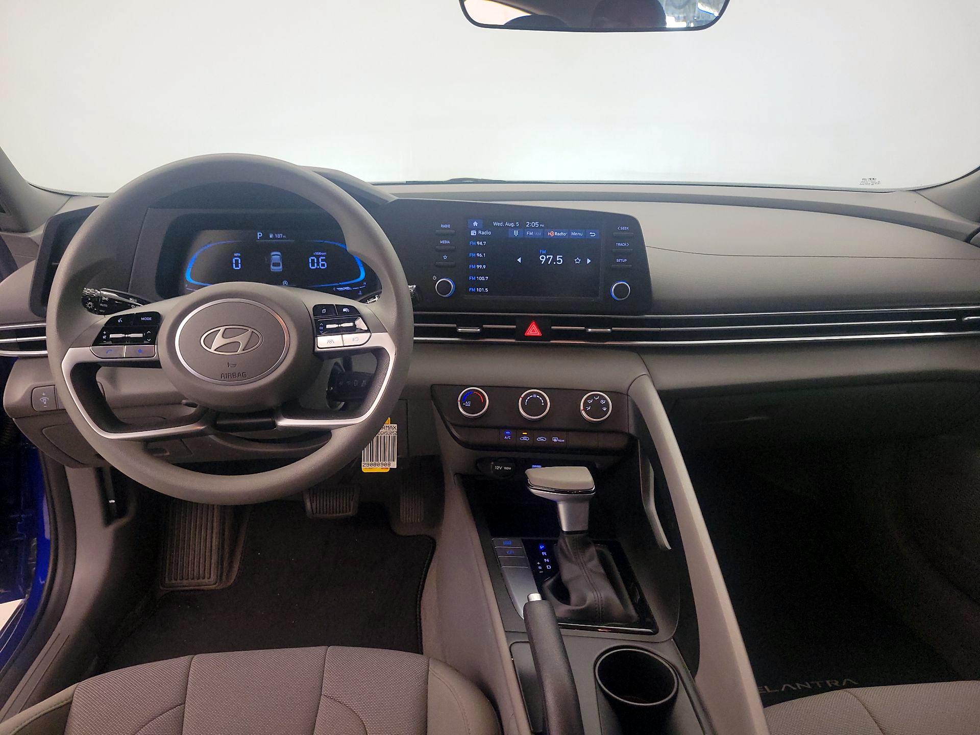 Thumbnail: 2025 Hyundai Elantra - 8