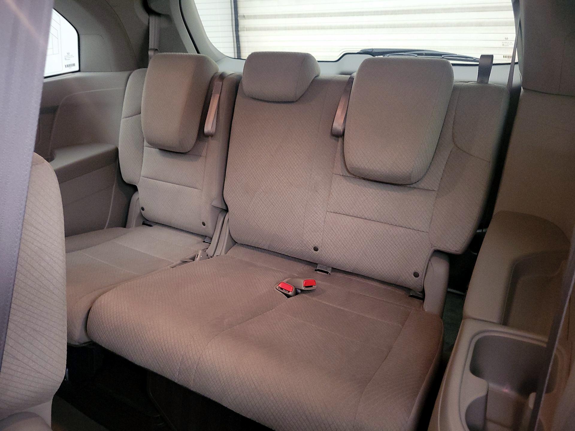 Thumbnail: 2016 Honda Odyssey - 20