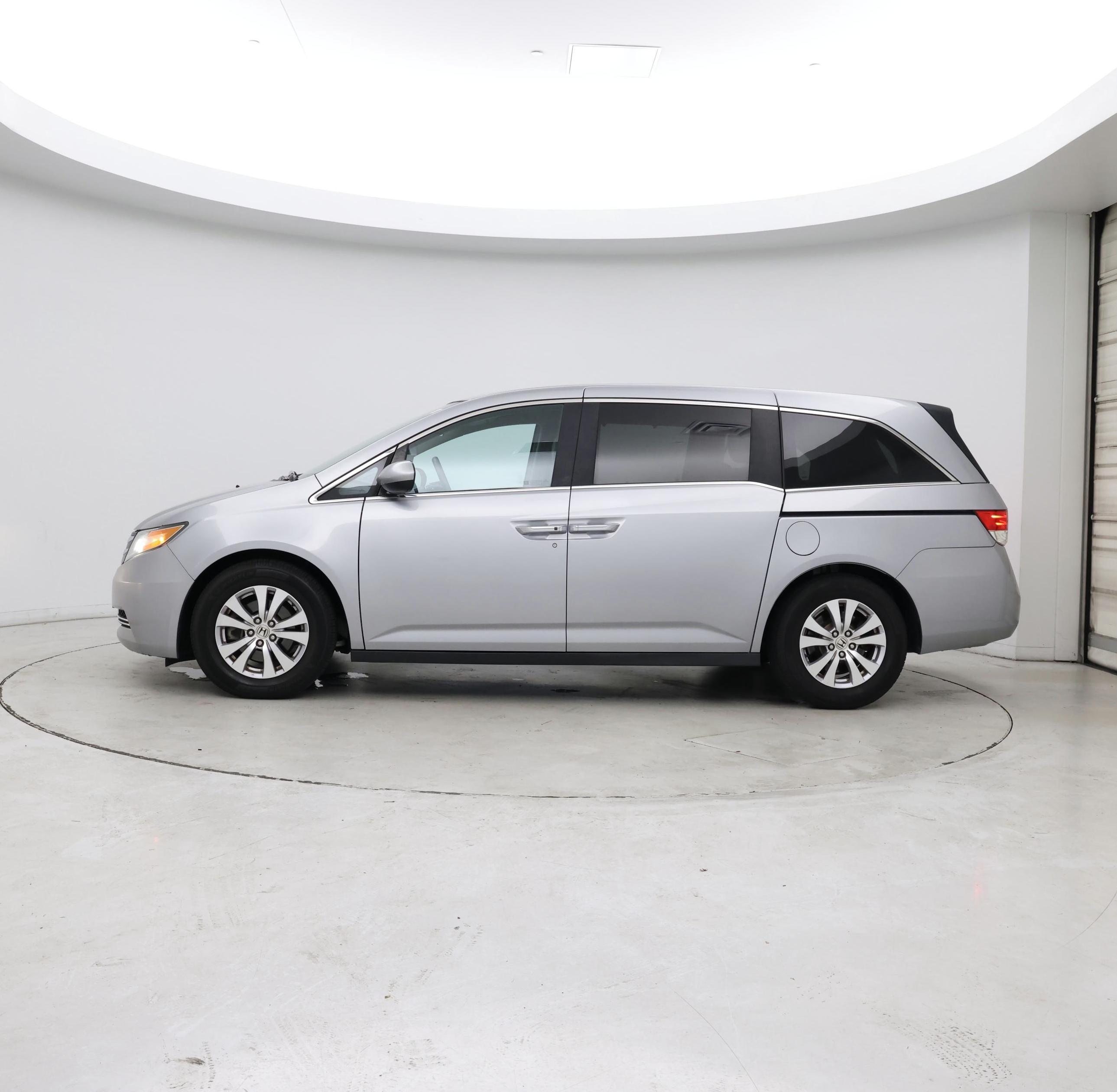 Thumbnail: 2016 Honda Odyssey - 3