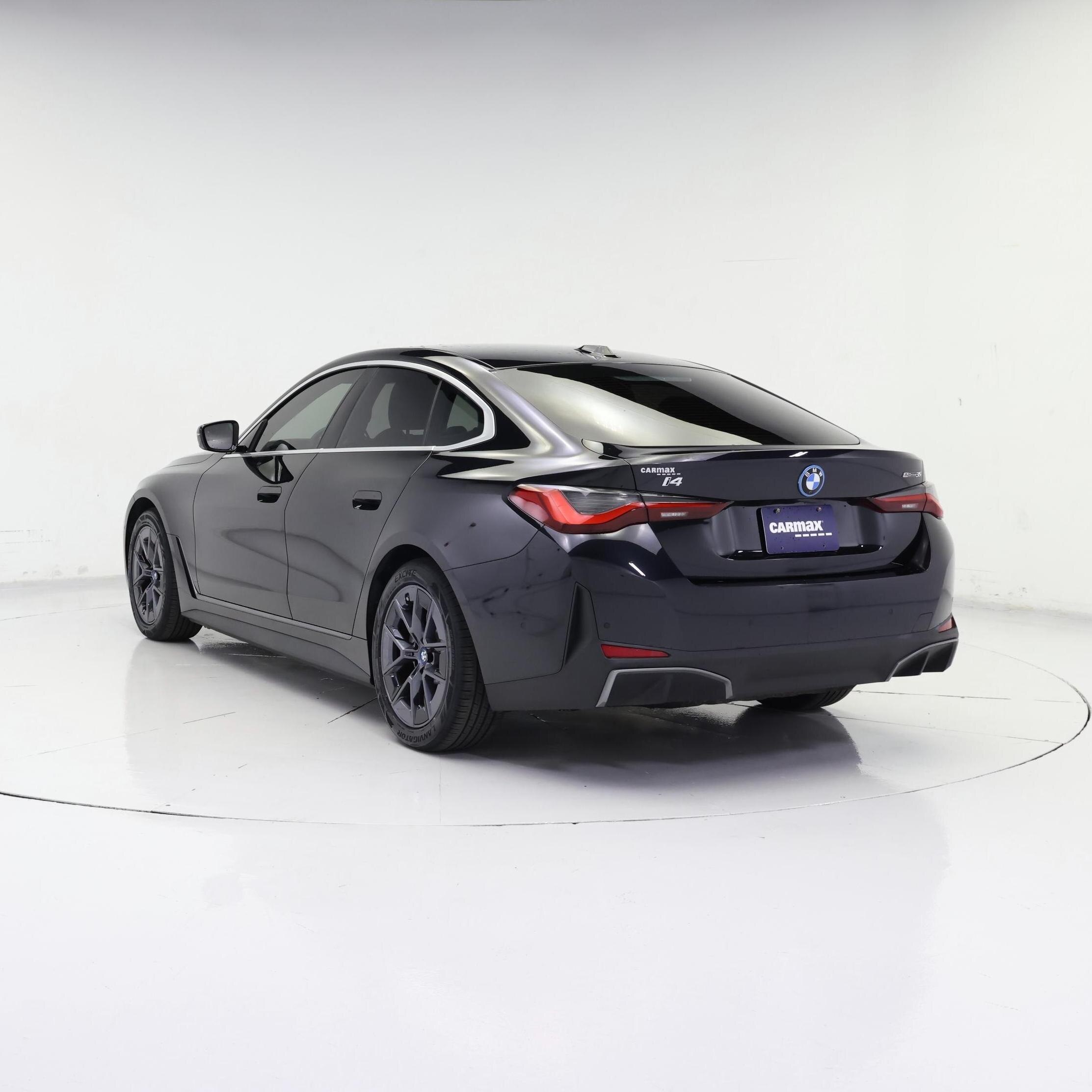 Thumbnail: 2023 BMW i4 - 2