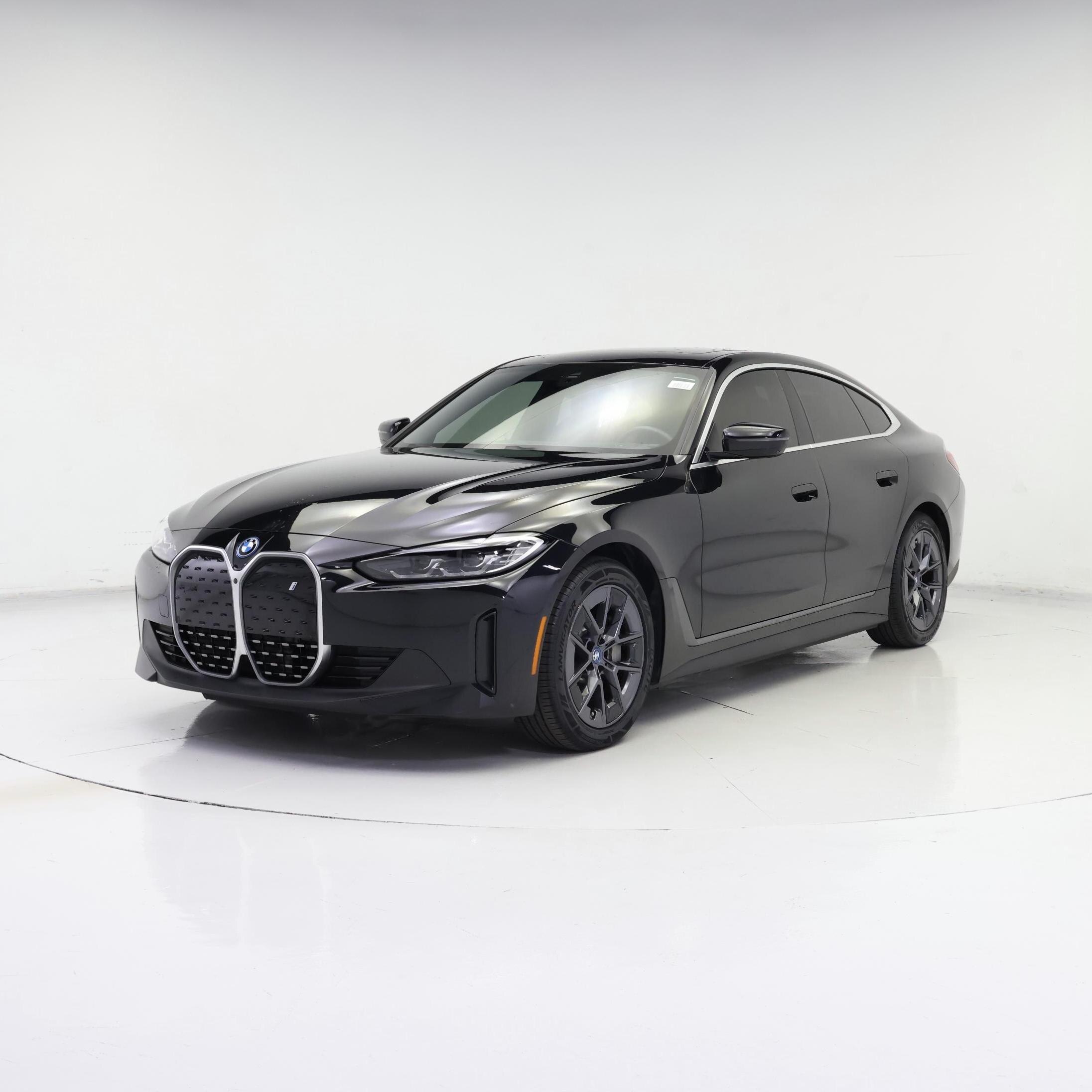 Thumbnail: 2023 BMW i4 - 4