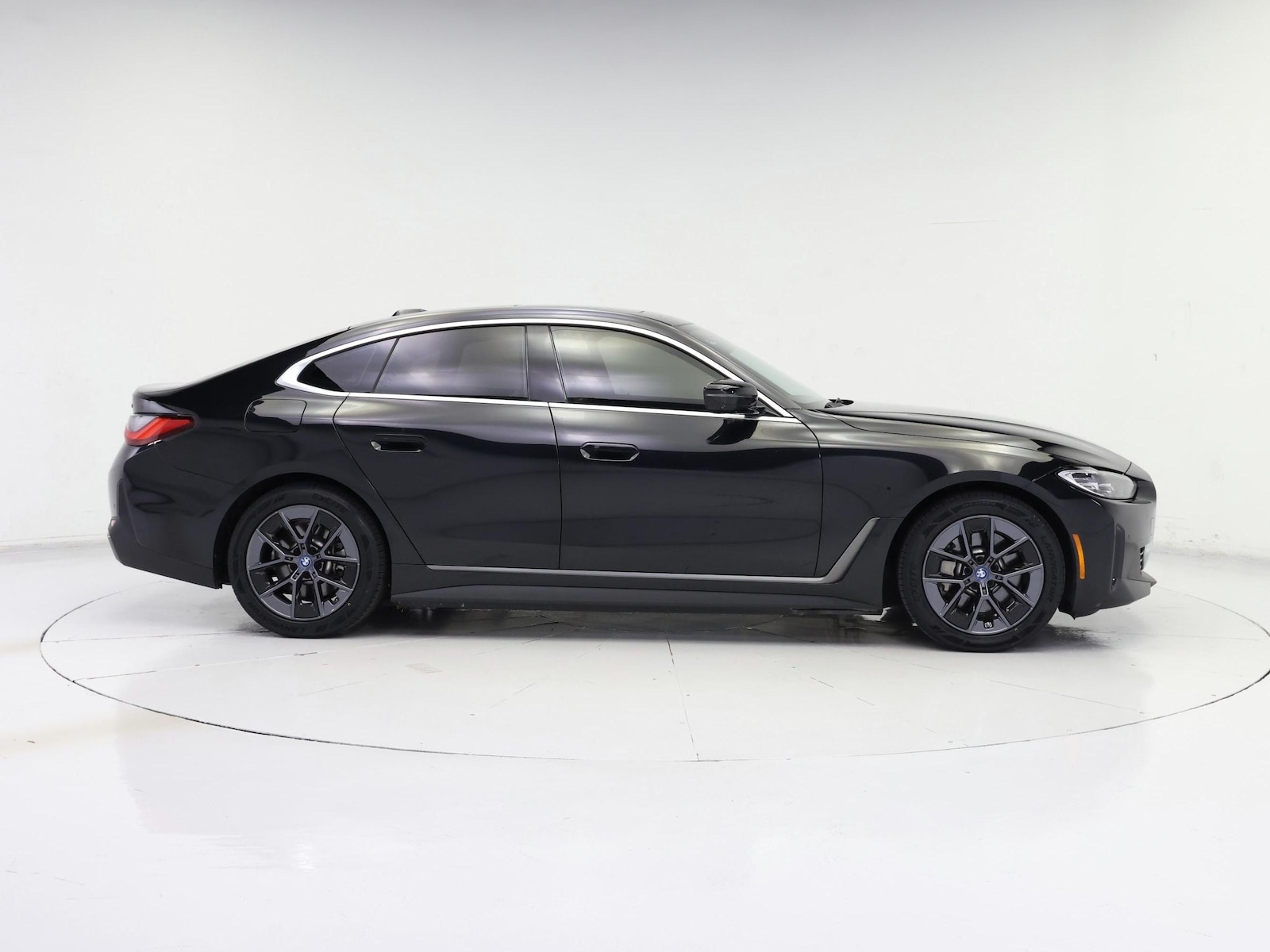 2023 BMW i4 35 - Photo 8