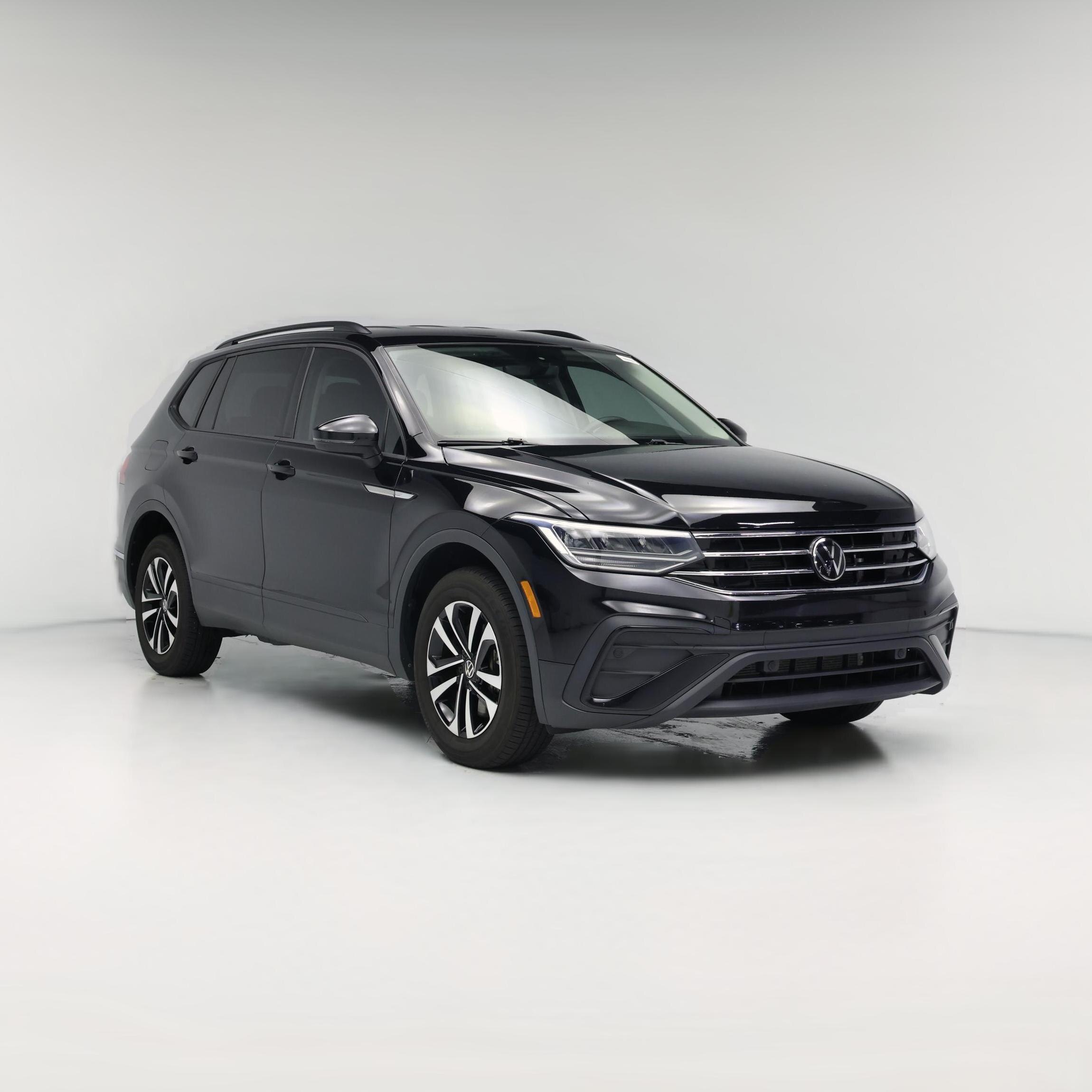 Thumbnail: 2023 Volkswagen Tiguan - 1