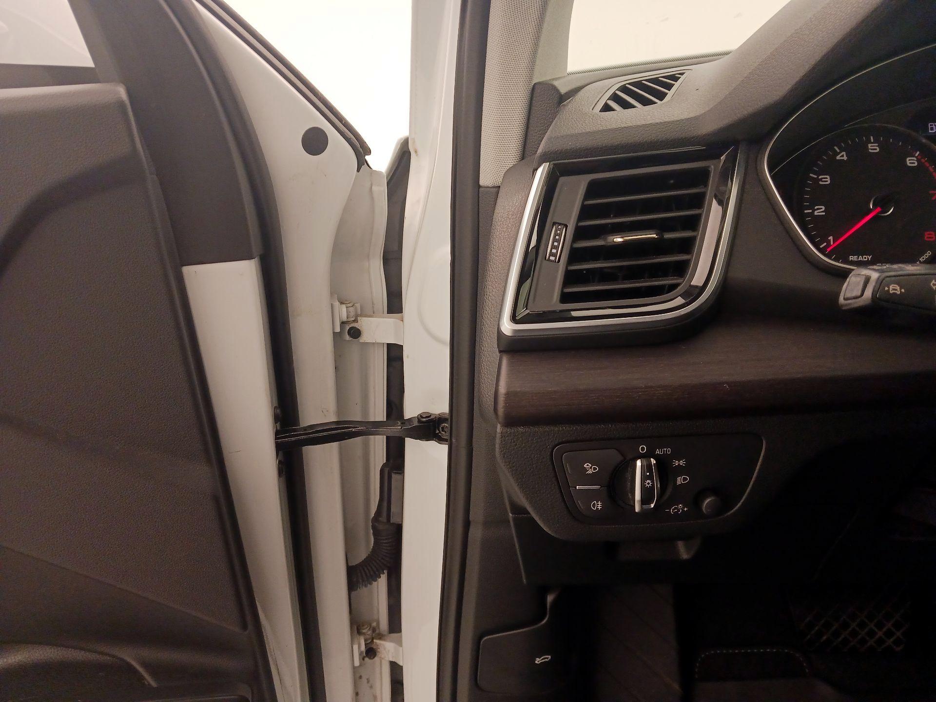 Thumbnail: 2022 Audi Q5 - 13