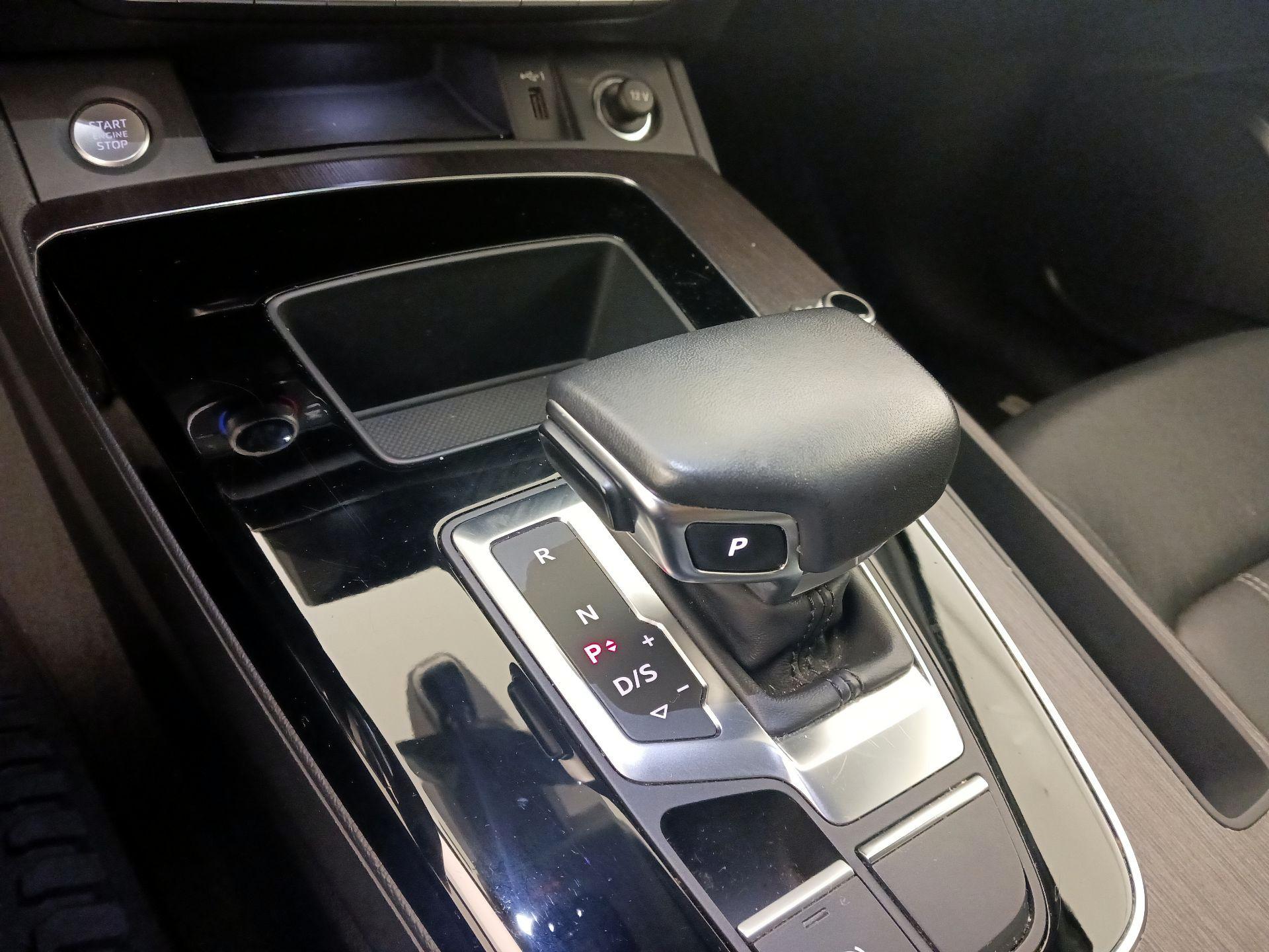 Thumbnail: 2022 Audi Q5 - 17