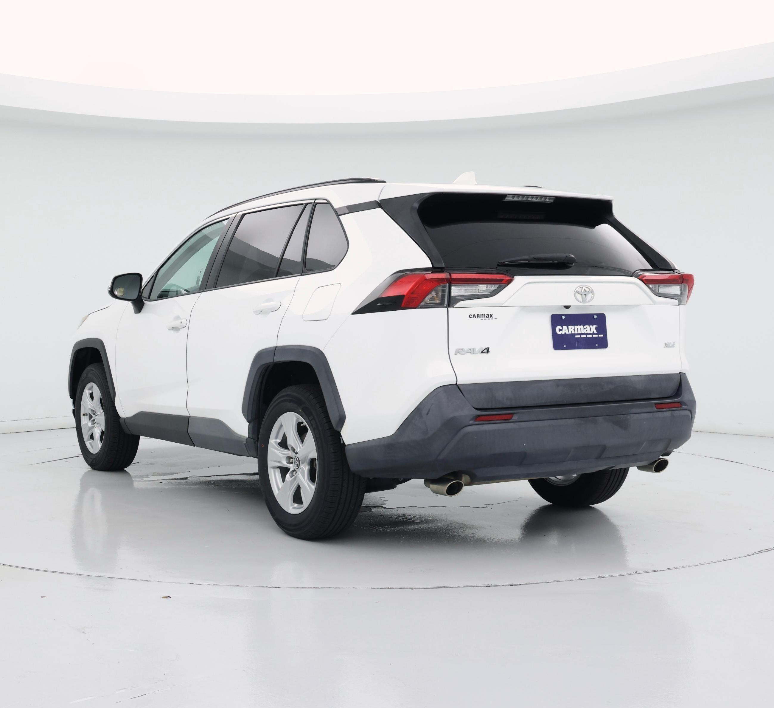 Thumbnail: 2019 Toyota RAV4 - 2
