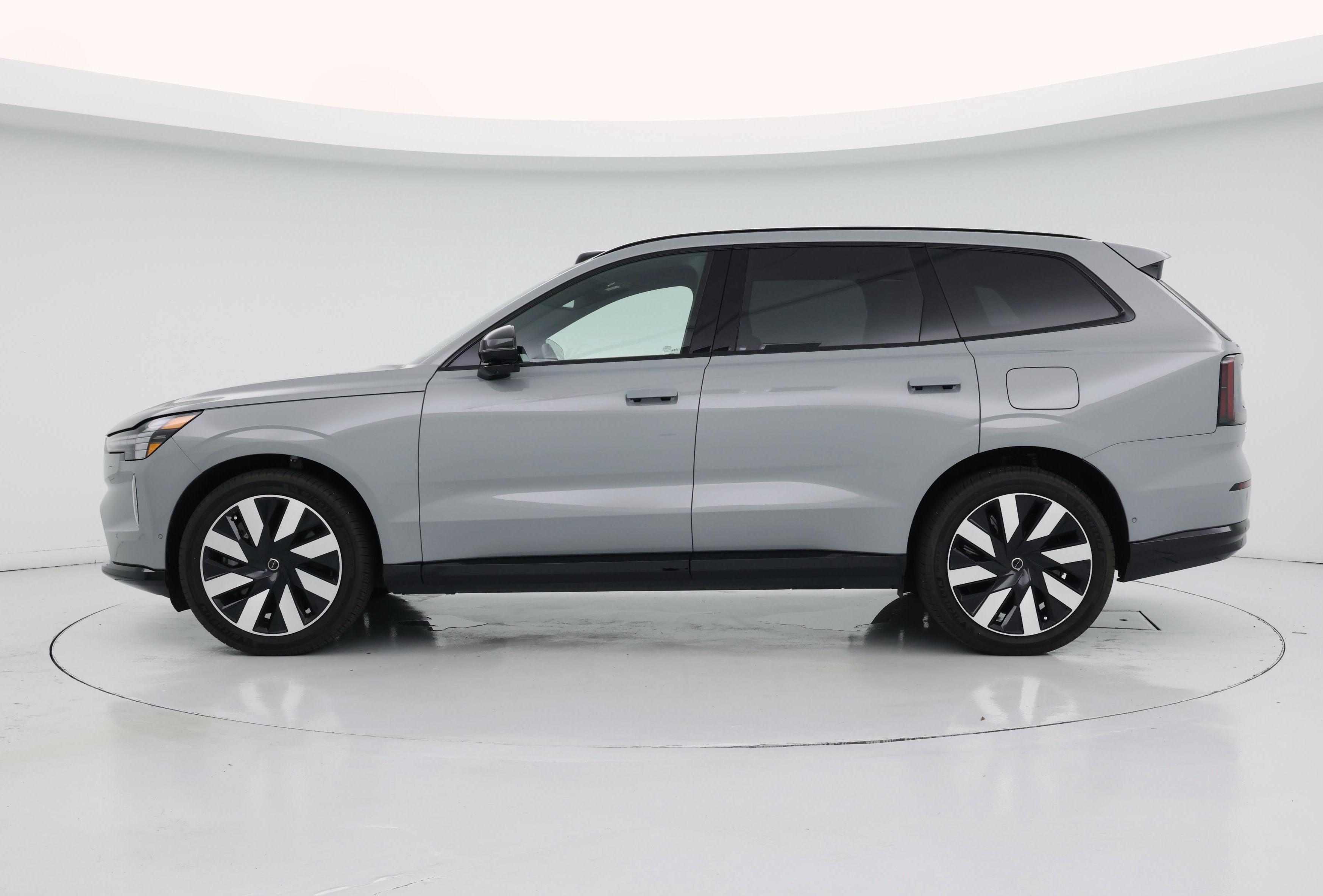 Thumbnail: 2025 Volvo EX90 - 3