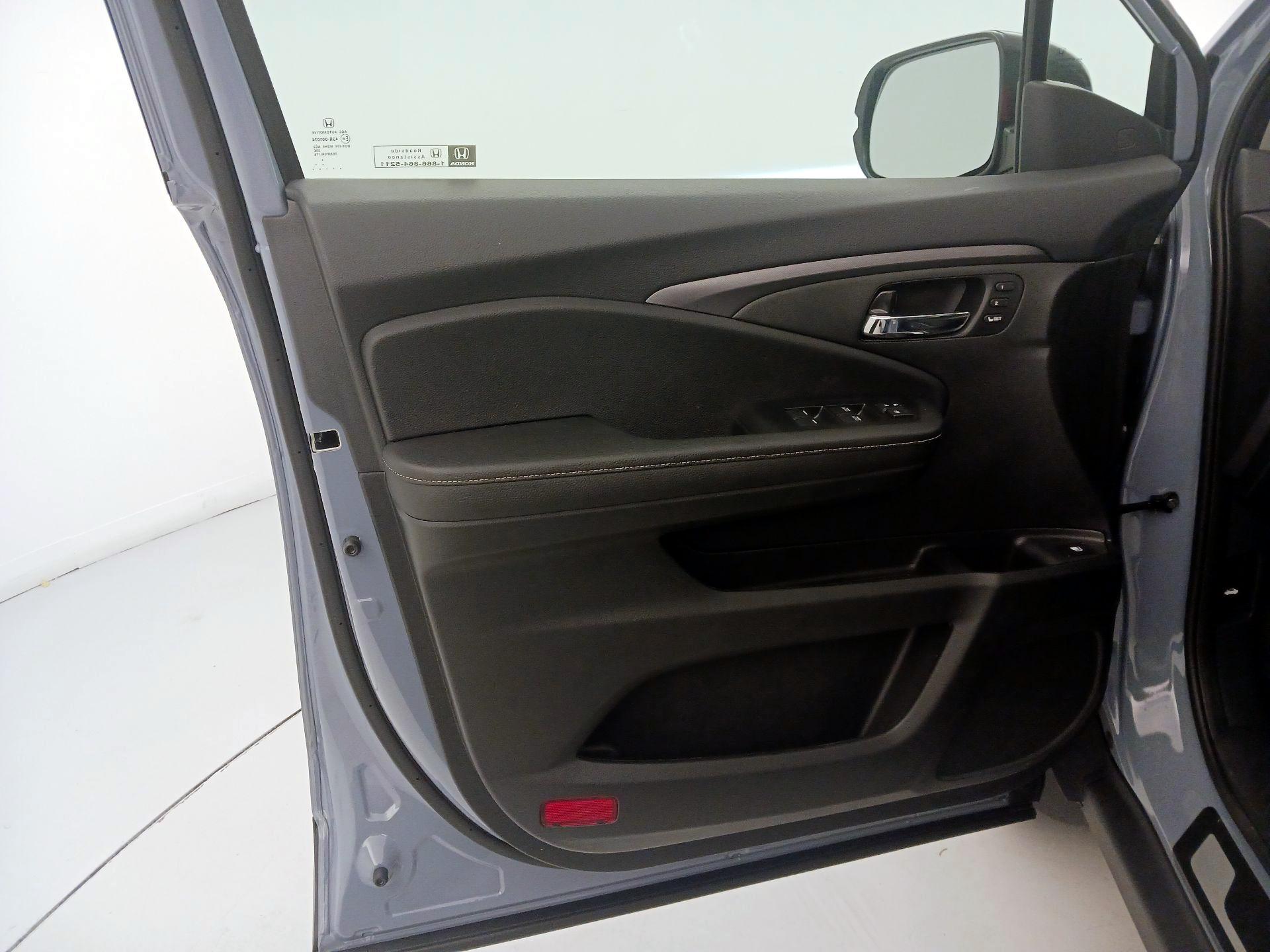Thumbnail: 2025 Honda Ridgeline - 12