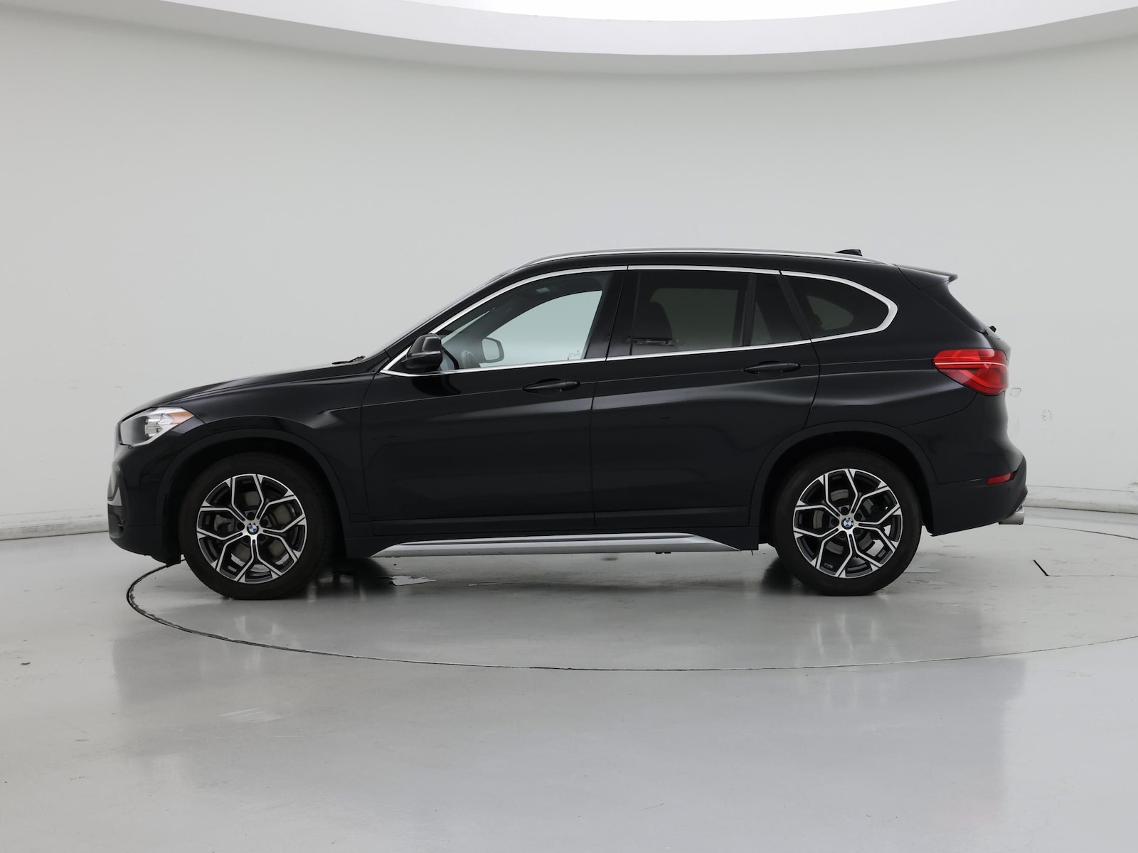 2021 BMW X1 28i - Photo 4