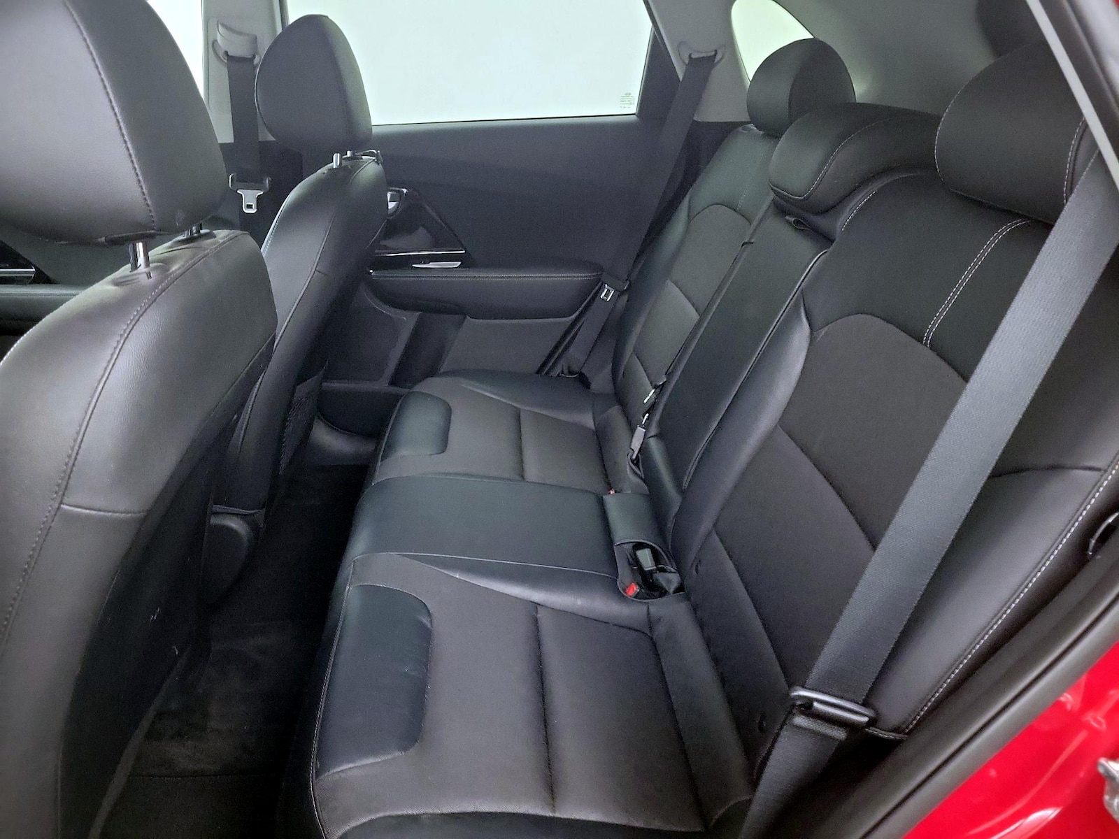 2019 Kia Niro S Touring - Photo 21