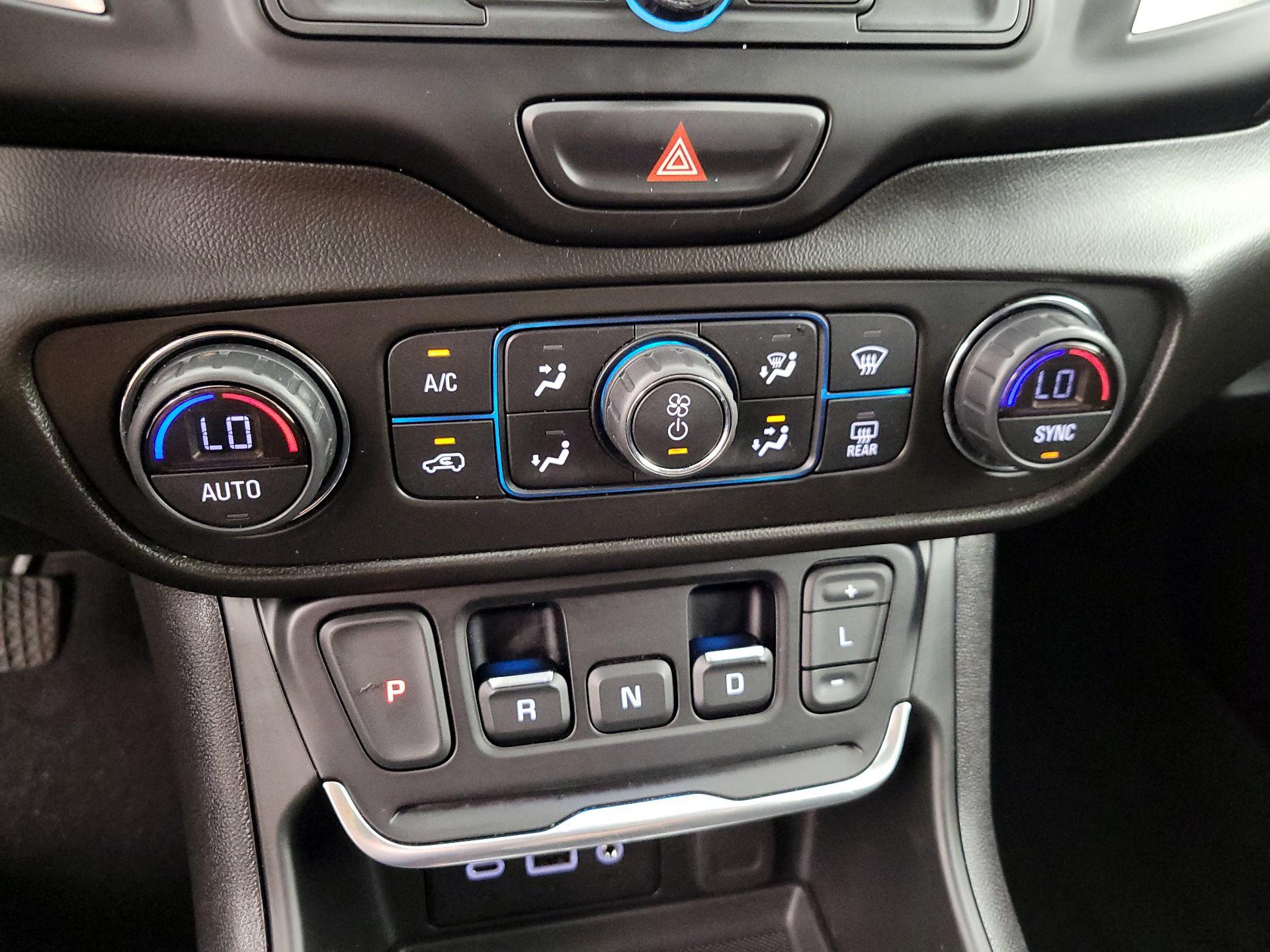 Thumbnail: 2021 GMC Terrain - 16