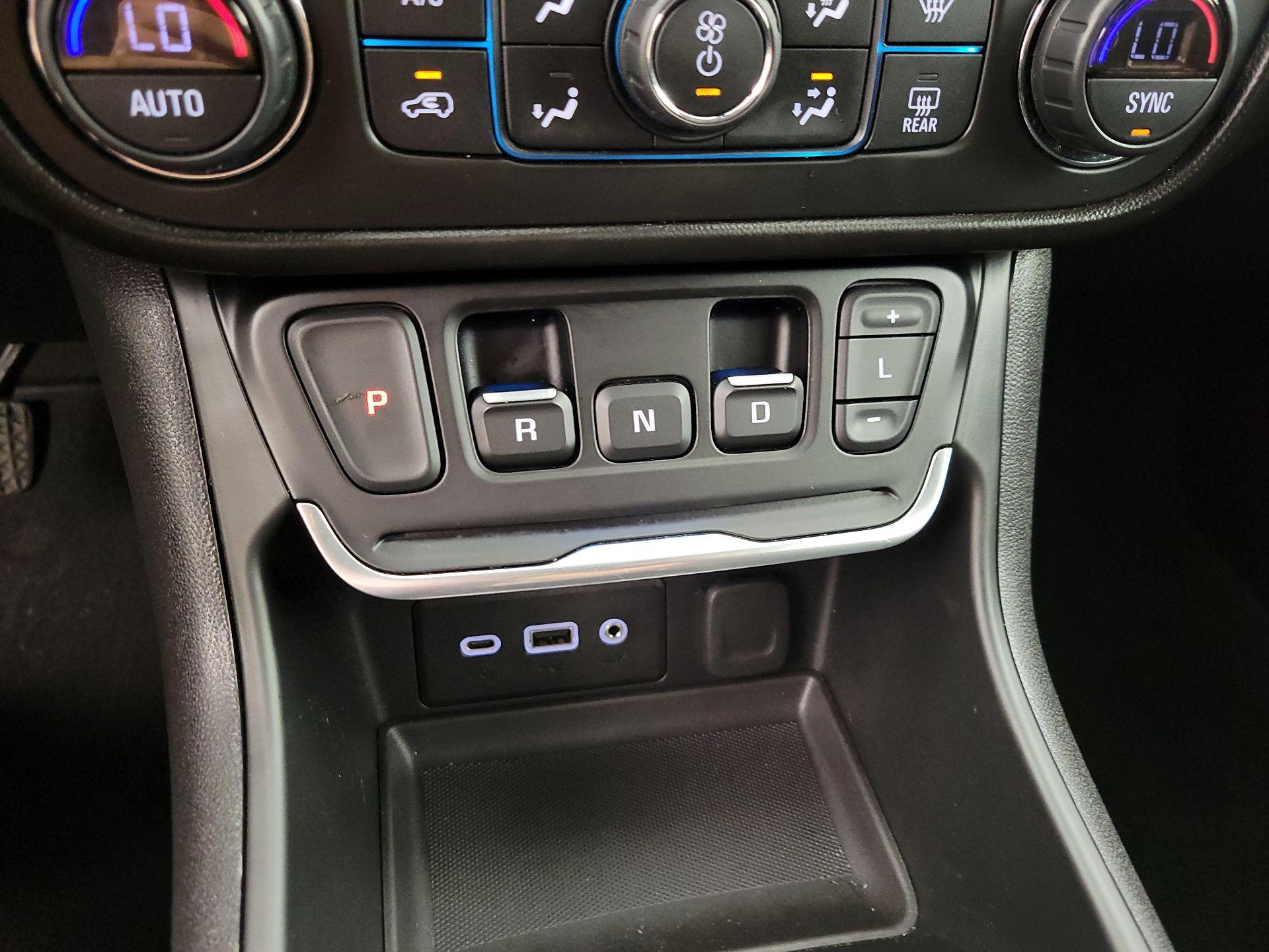 Thumbnail: 2021 GMC Terrain - 17