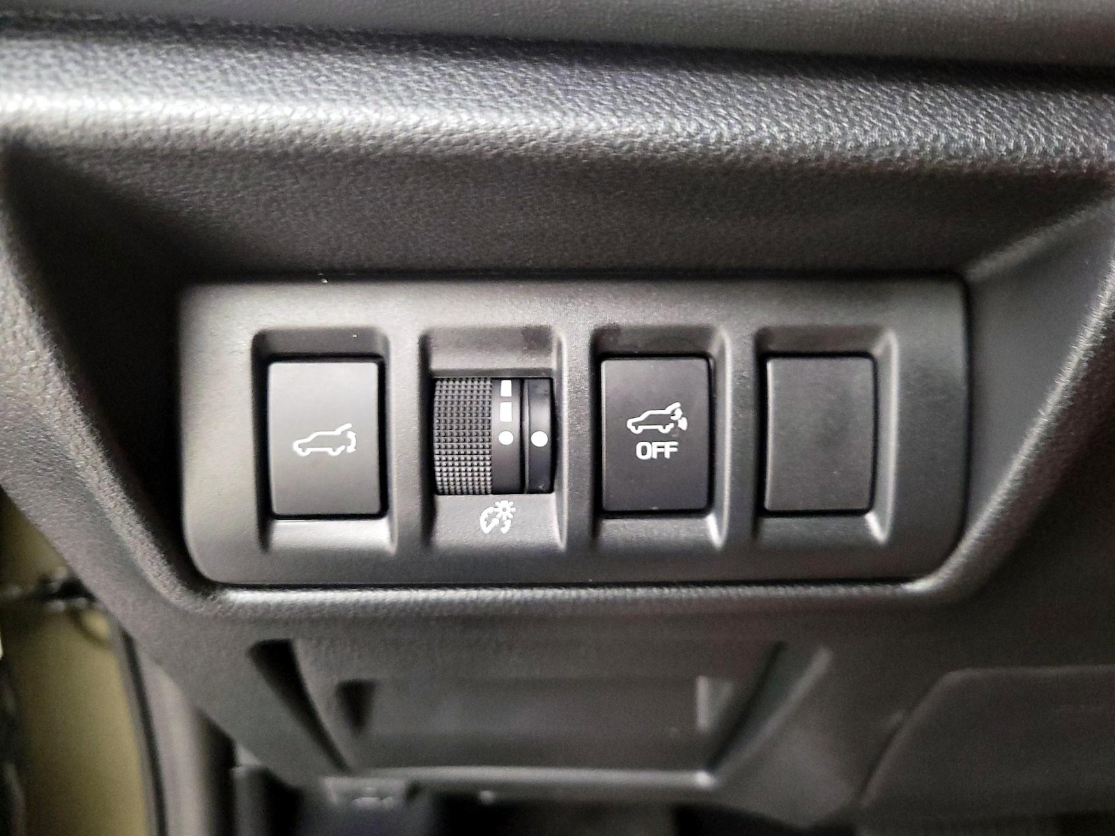 2025 Subaru Outback Onyx Edition - Photo 14