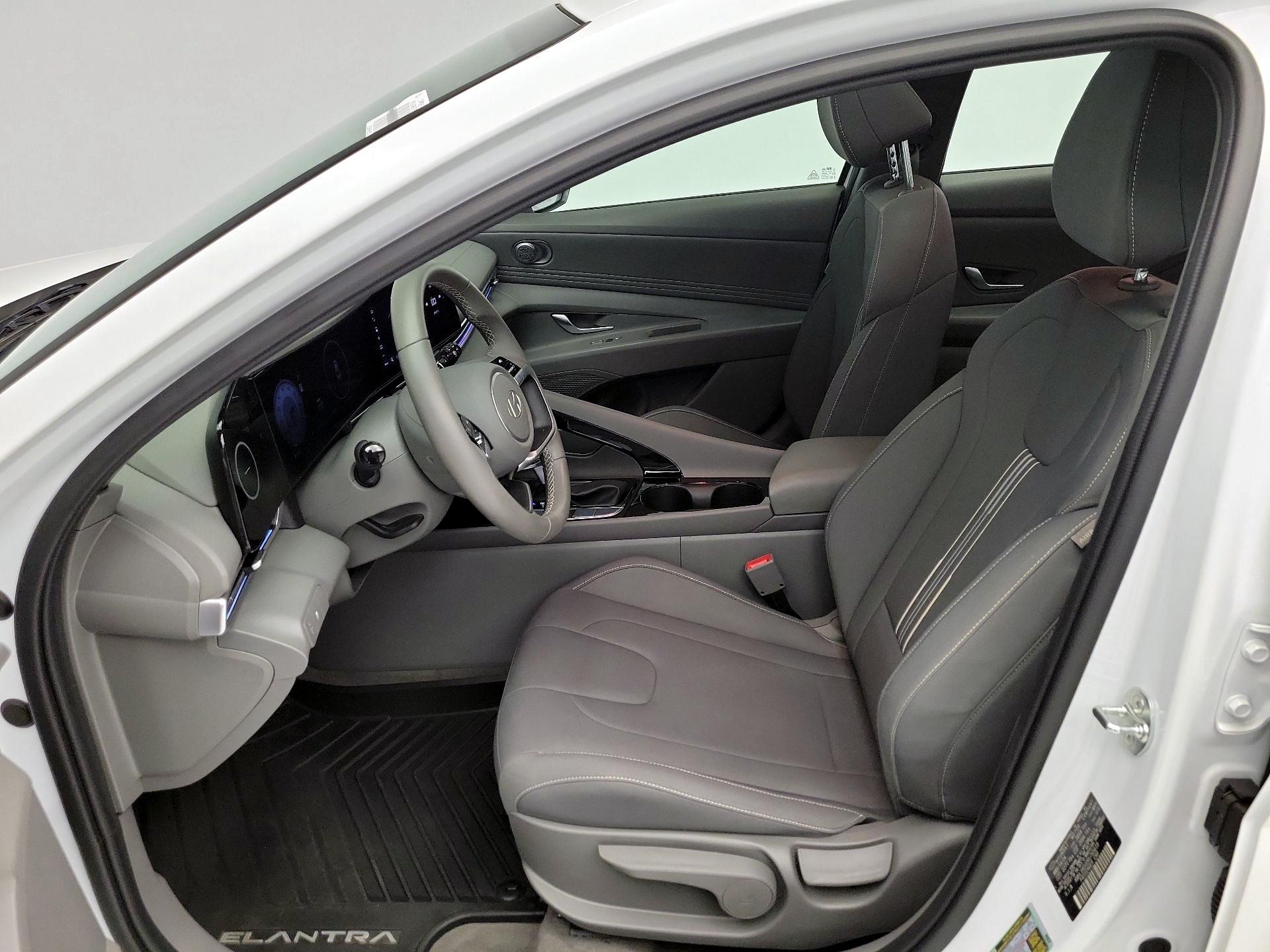 Thumbnail: 2024 Hyundai Elantra - 11