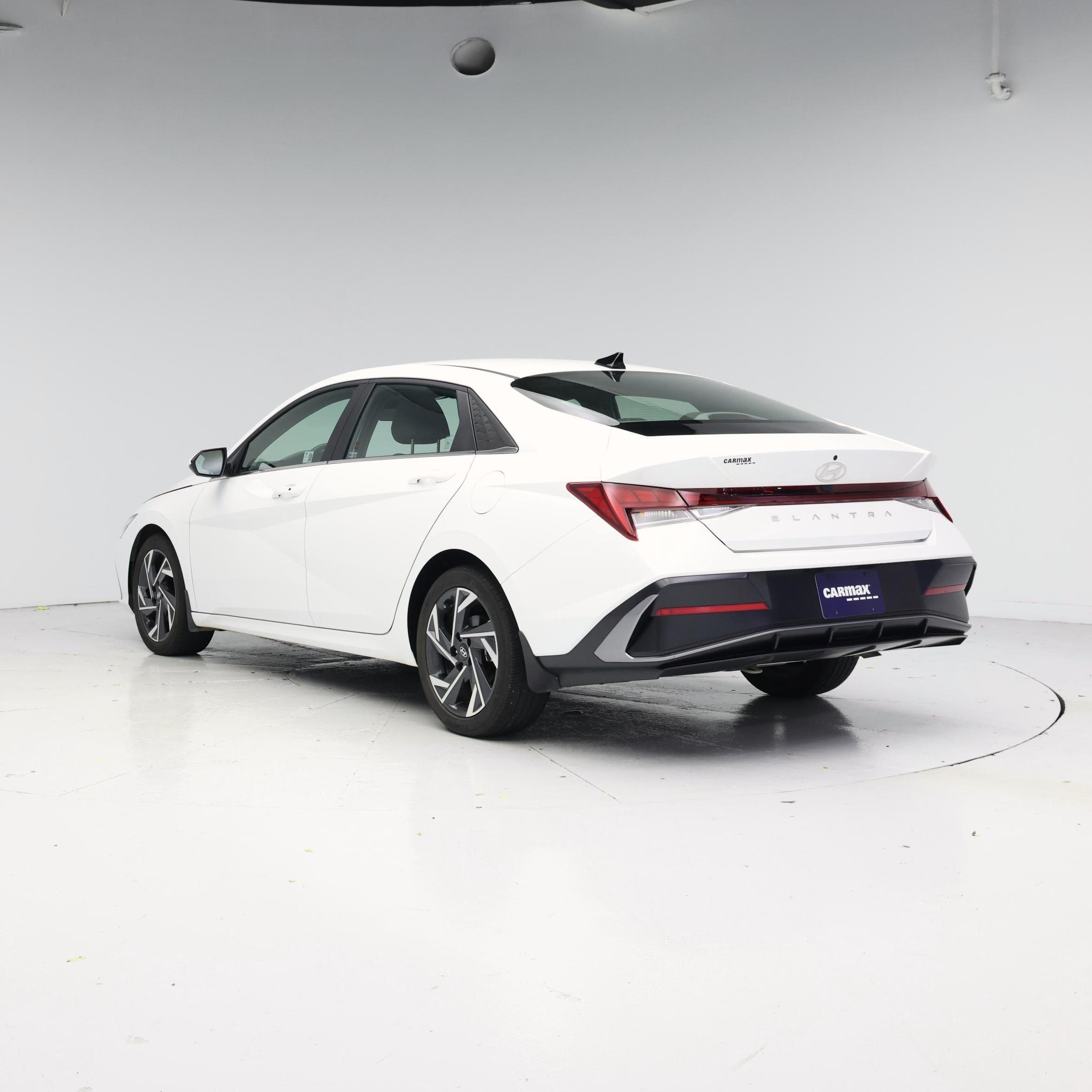 Thumbnail: 2024 Hyundai Elantra - 2