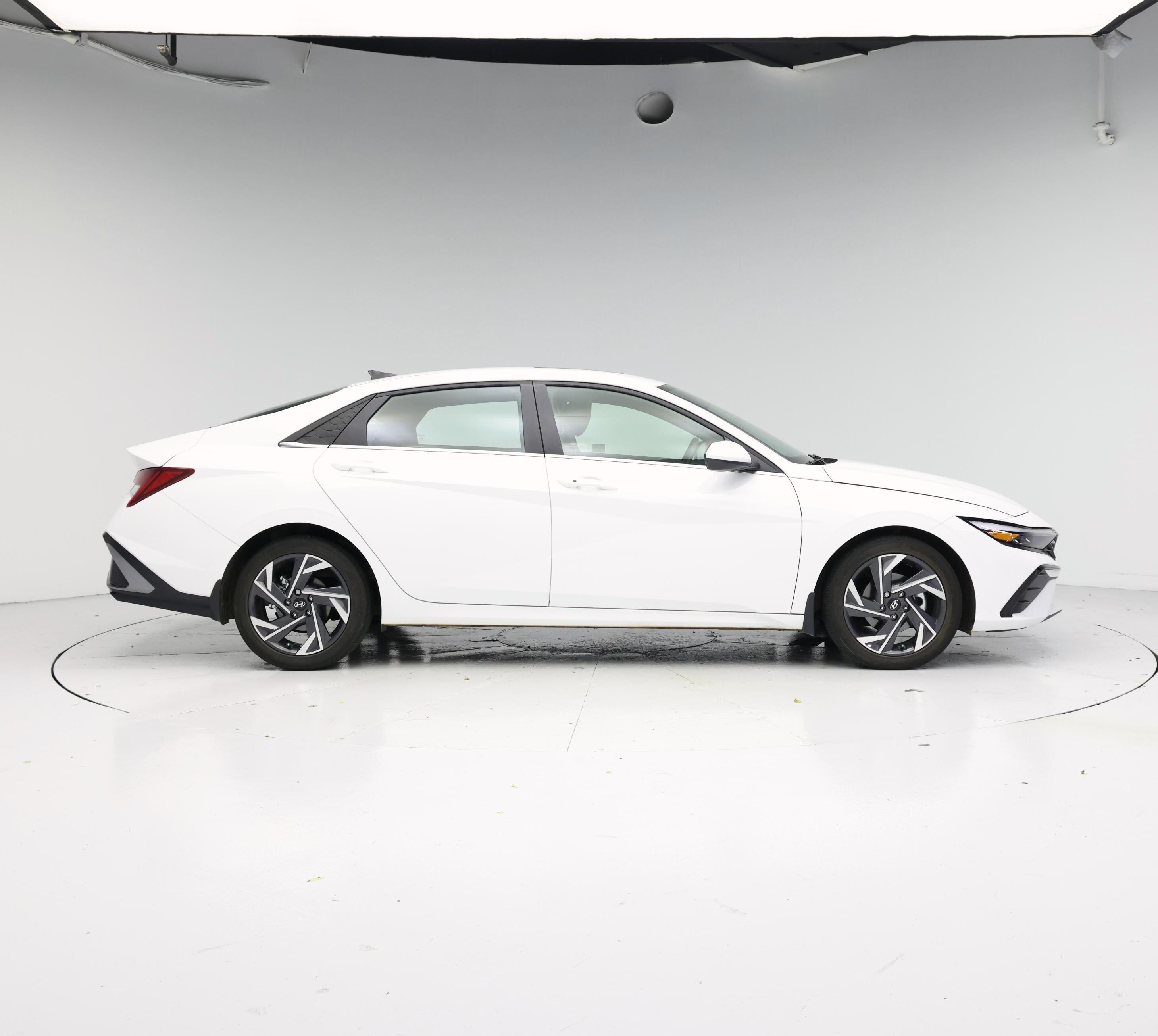 Thumbnail: 2024 Hyundai Elantra - 7