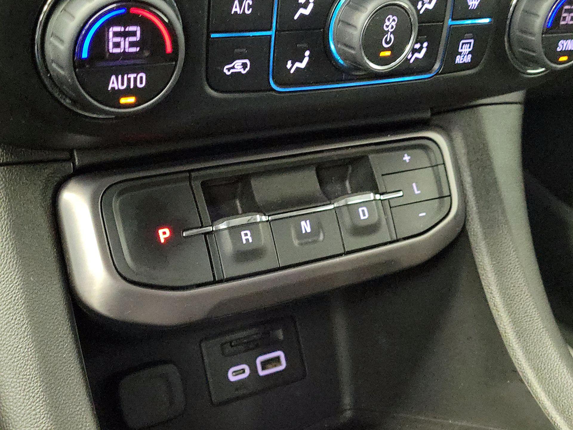 Thumbnail: 2023 GMC Acadia - 17