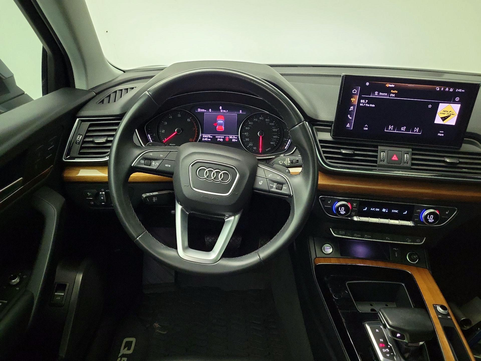 Thumbnail: 2022 Audi Q5 - 10