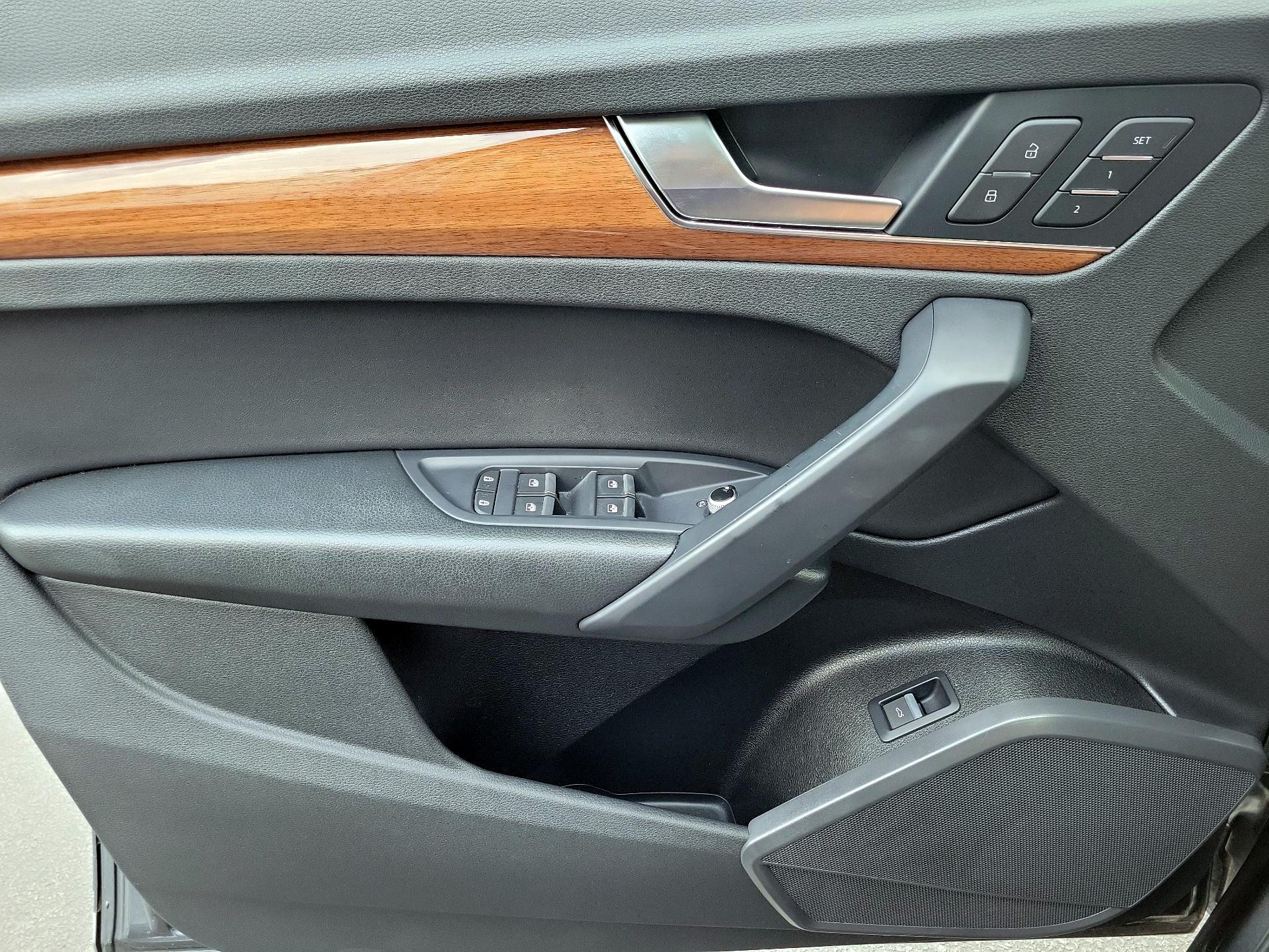 Thumbnail: 2022 Audi Q5 - 12