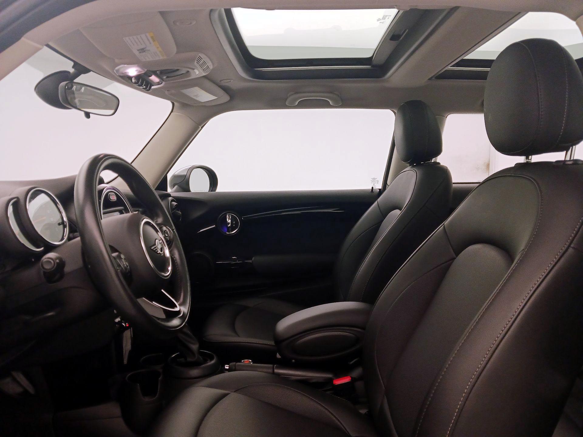 Thumbnail: 2019 MINI Cooper Hardtop - 19