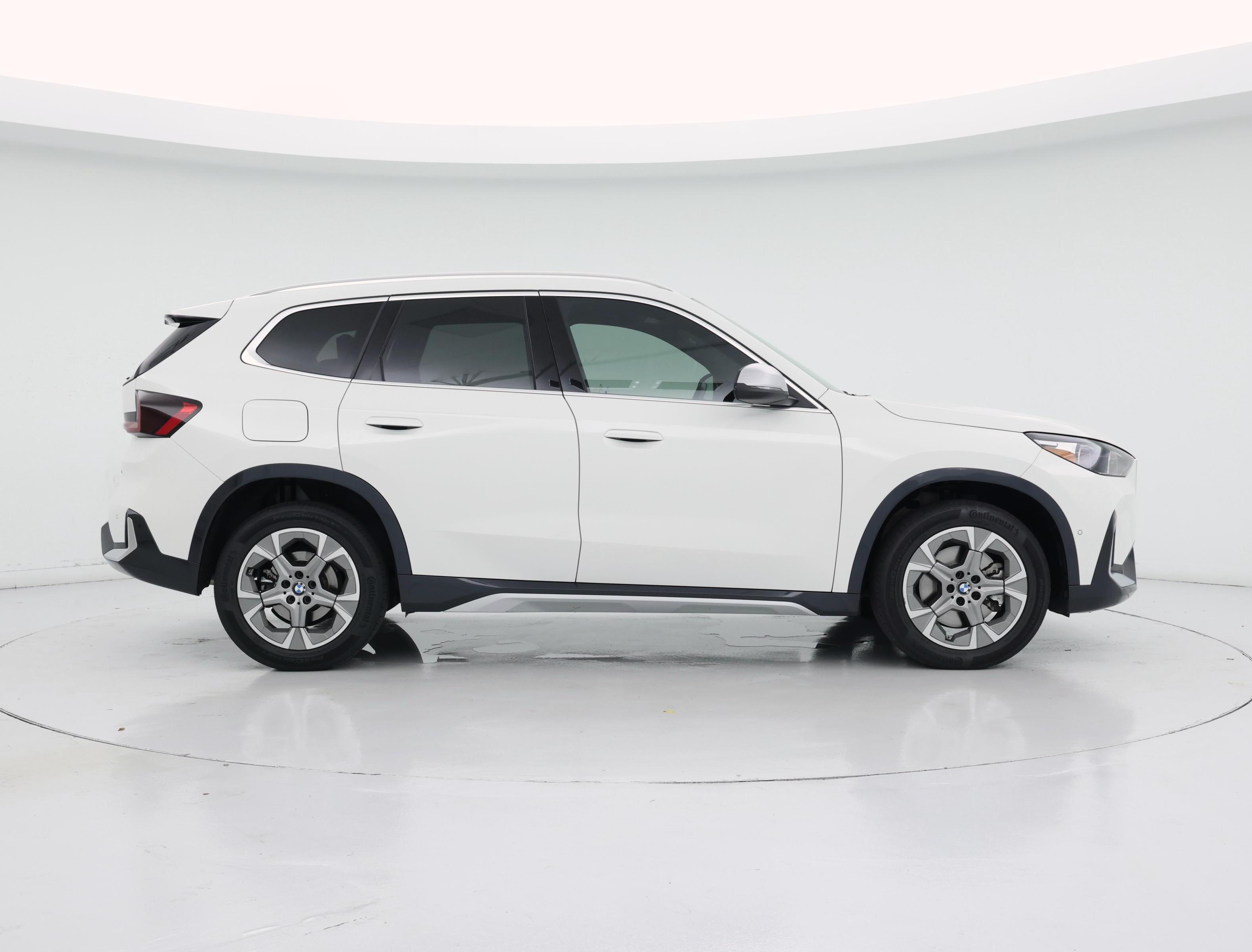 Thumbnail: 2023 BMW X1 - 7