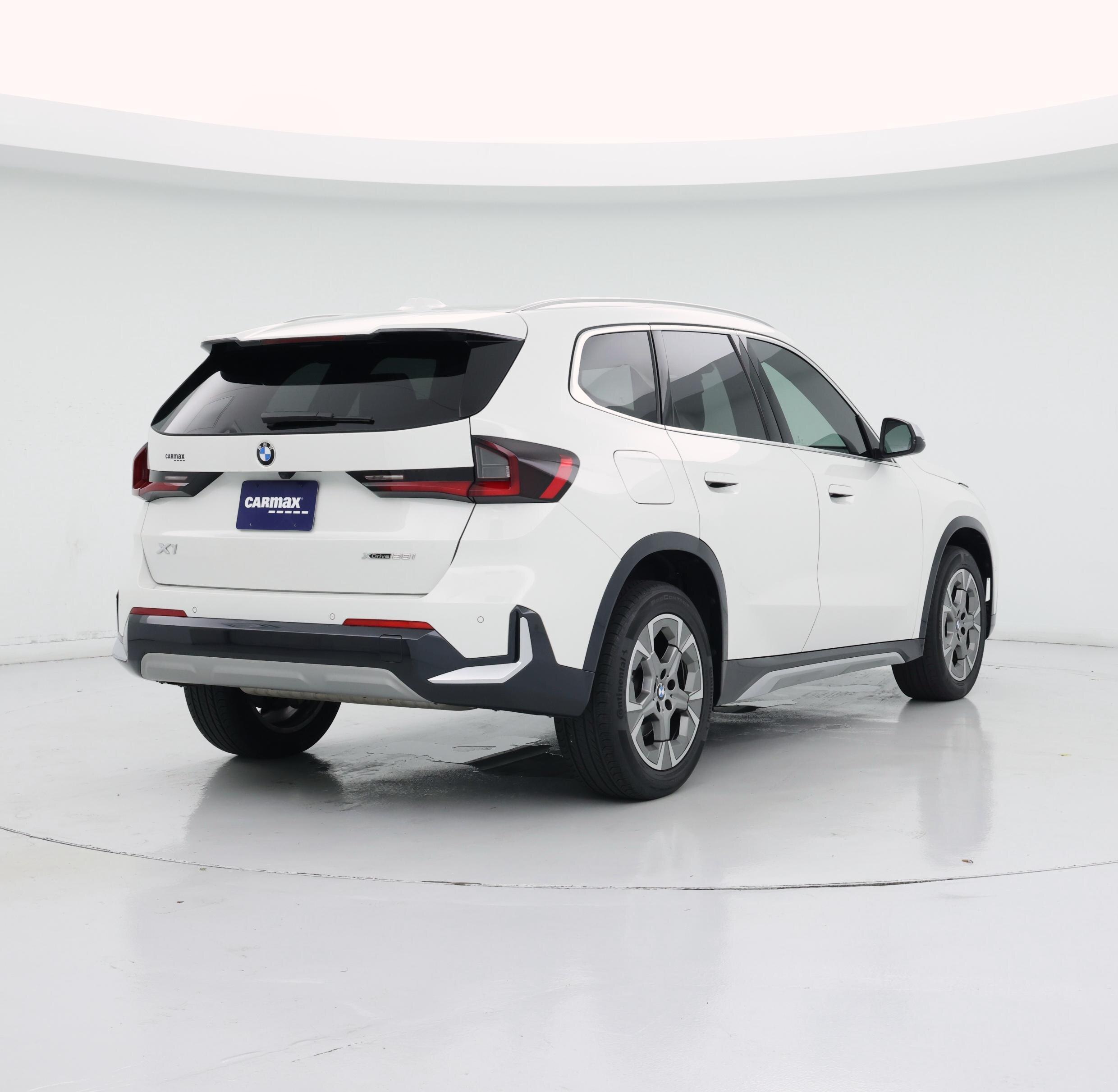 Thumbnail: 2023 BMW X1 - 8